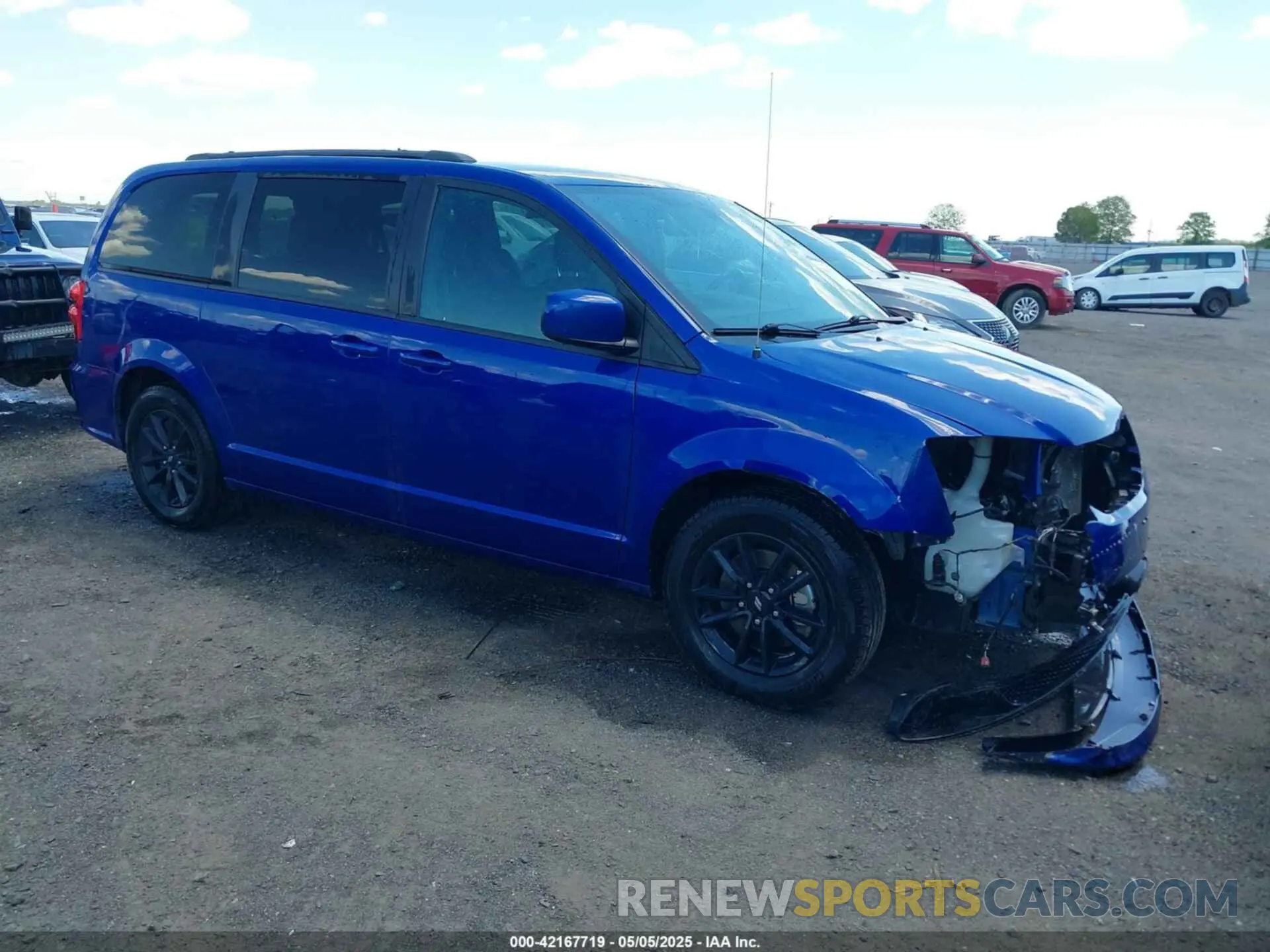 1 Photograph of a damaged car 2C4RDGBGXLR236521 DODGE GRAND CARAVAN 2020