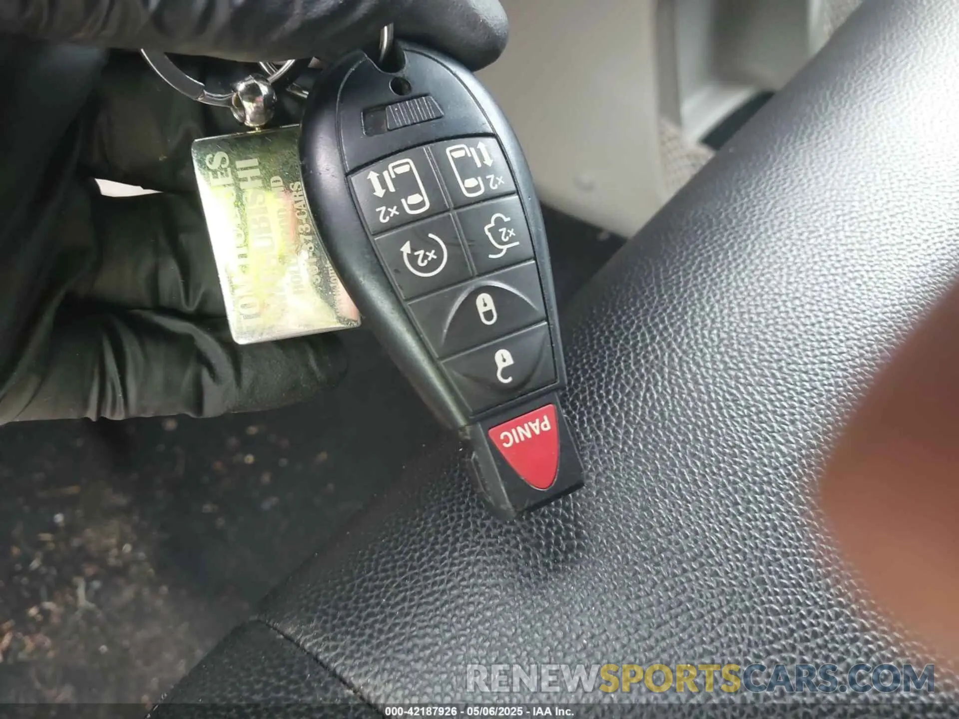 11 Photograph of a damaged car 2C4RDGCG0LR167014 DODGE GRAND CARAVAN 2020