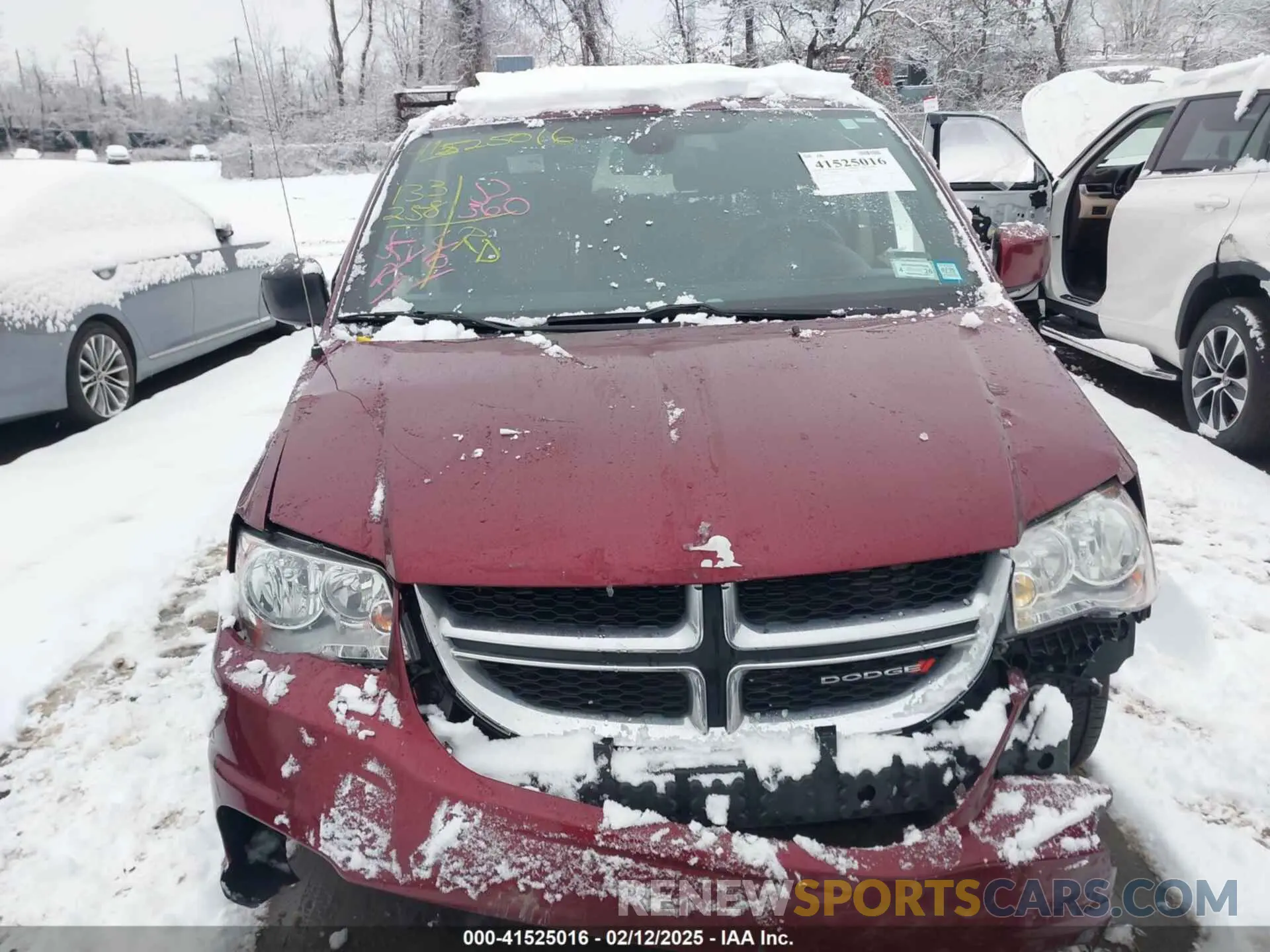 12 Photograph of a damaged car 2C4RDGCG6LR160861 DODGE GRAND CARAVAN 2020