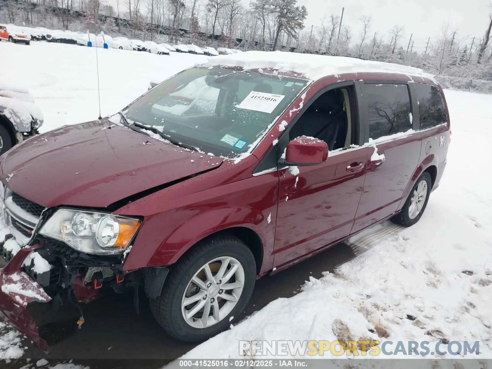 14 Photograph of a damaged car 2C4RDGCG6LR160861 DODGE GRAND CARAVAN 2020