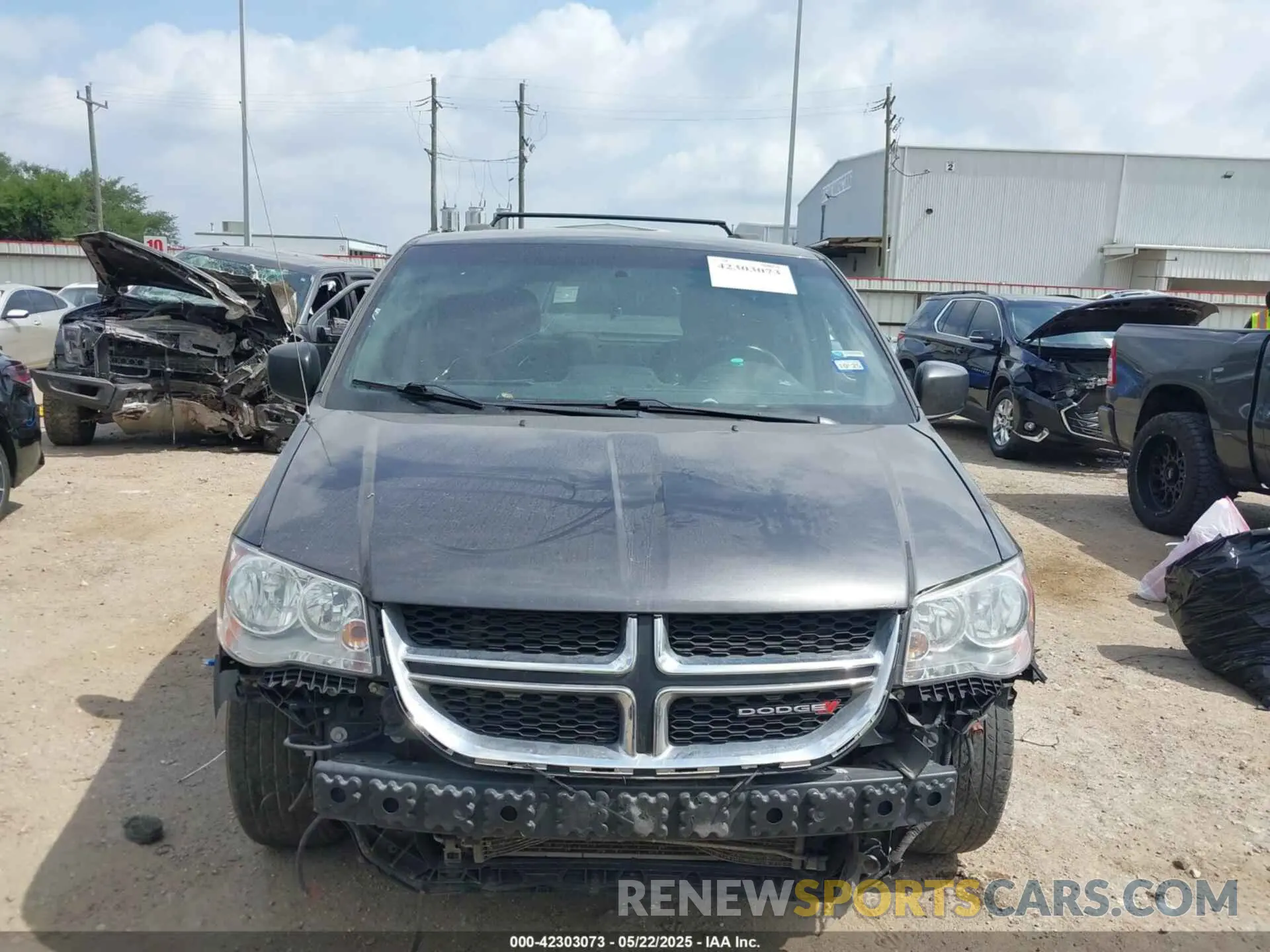 12 Photograph of a damaged car 2C4RDGCG9LR252742 DODGE GRAND CARAVAN 2020