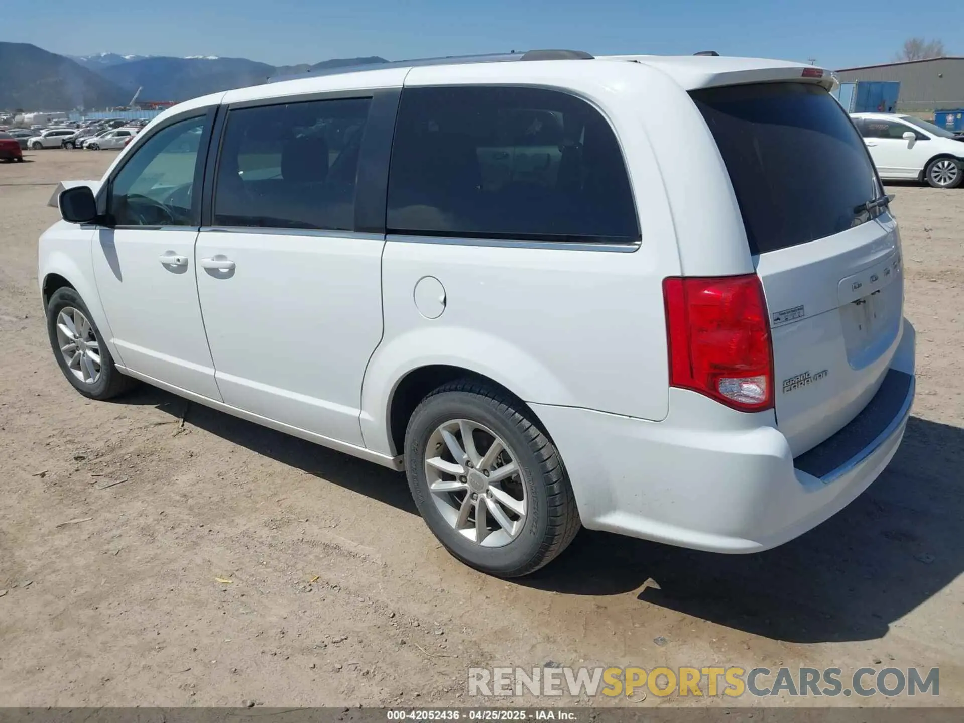 3 Photograph of a damaged car 2C4RDGCG9LR254264 DODGE GRAND CARAVAN 2020