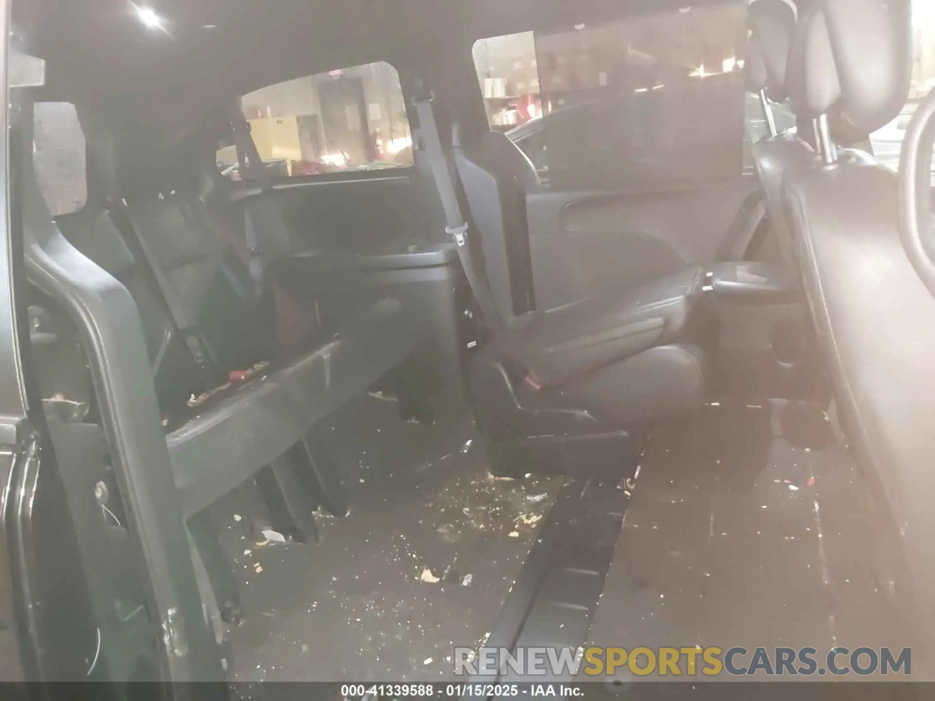 8 Photograph of a damaged car 2C4RDGEG3LR204392 DODGE GRAND CARAVAN 2020