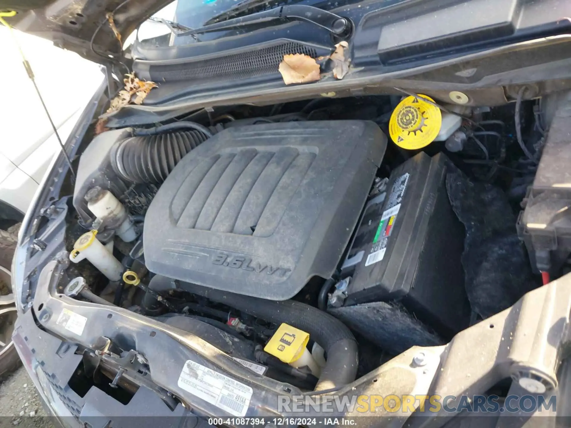10 Photograph of a damaged car 2C4RDGEG5LR204555 DODGE GRAND CARAVAN 2020