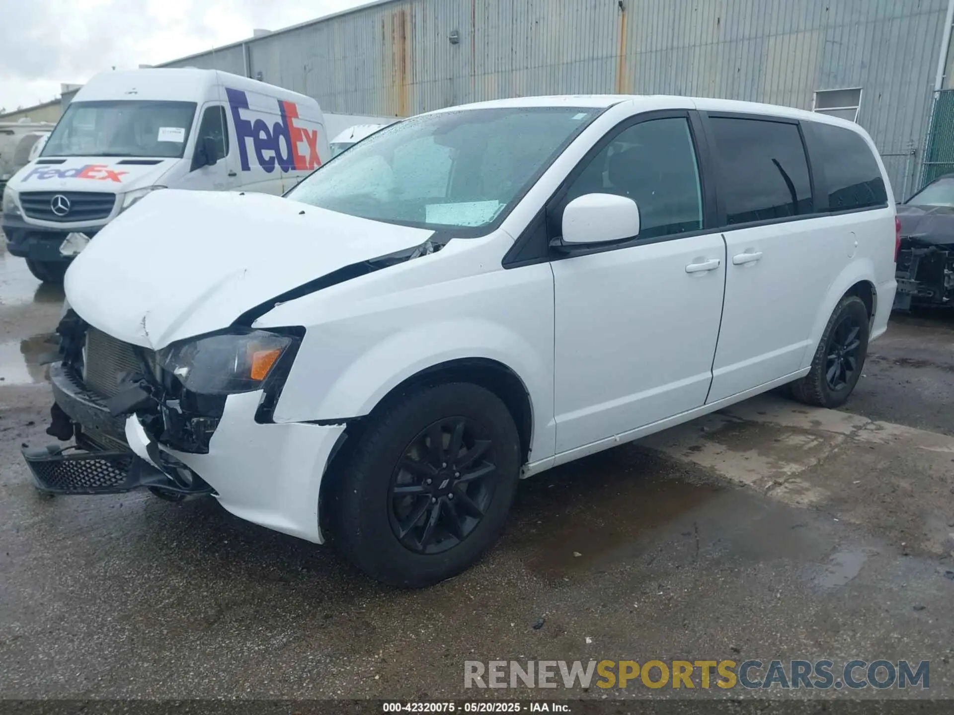 2 Photograph of a damaged car 2C4RDGEG8LR160325 DODGE GRAND CARAVAN 2020