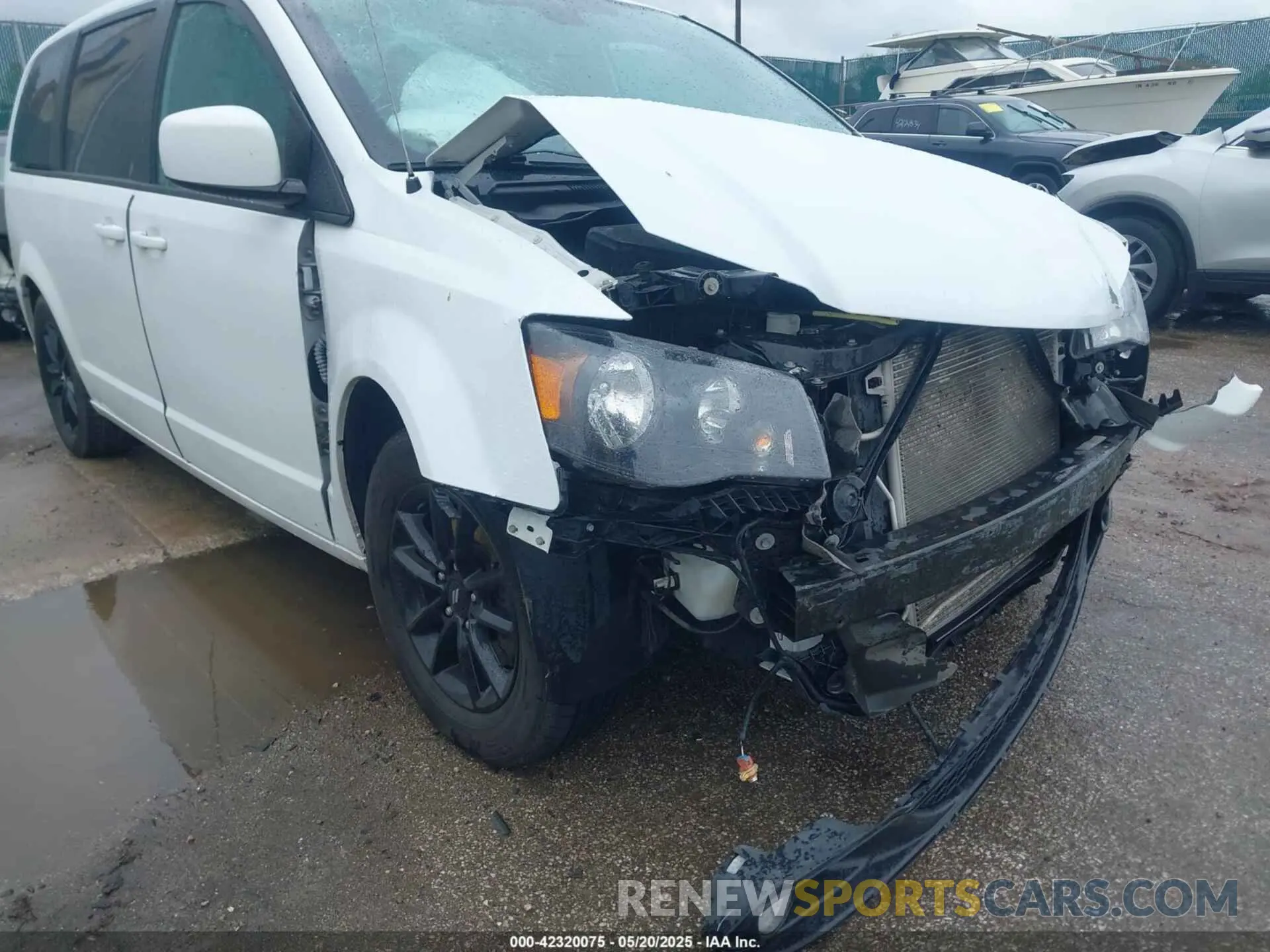 6 Photograph of a damaged car 2C4RDGEG8LR160325 DODGE GRAND CARAVAN 2020