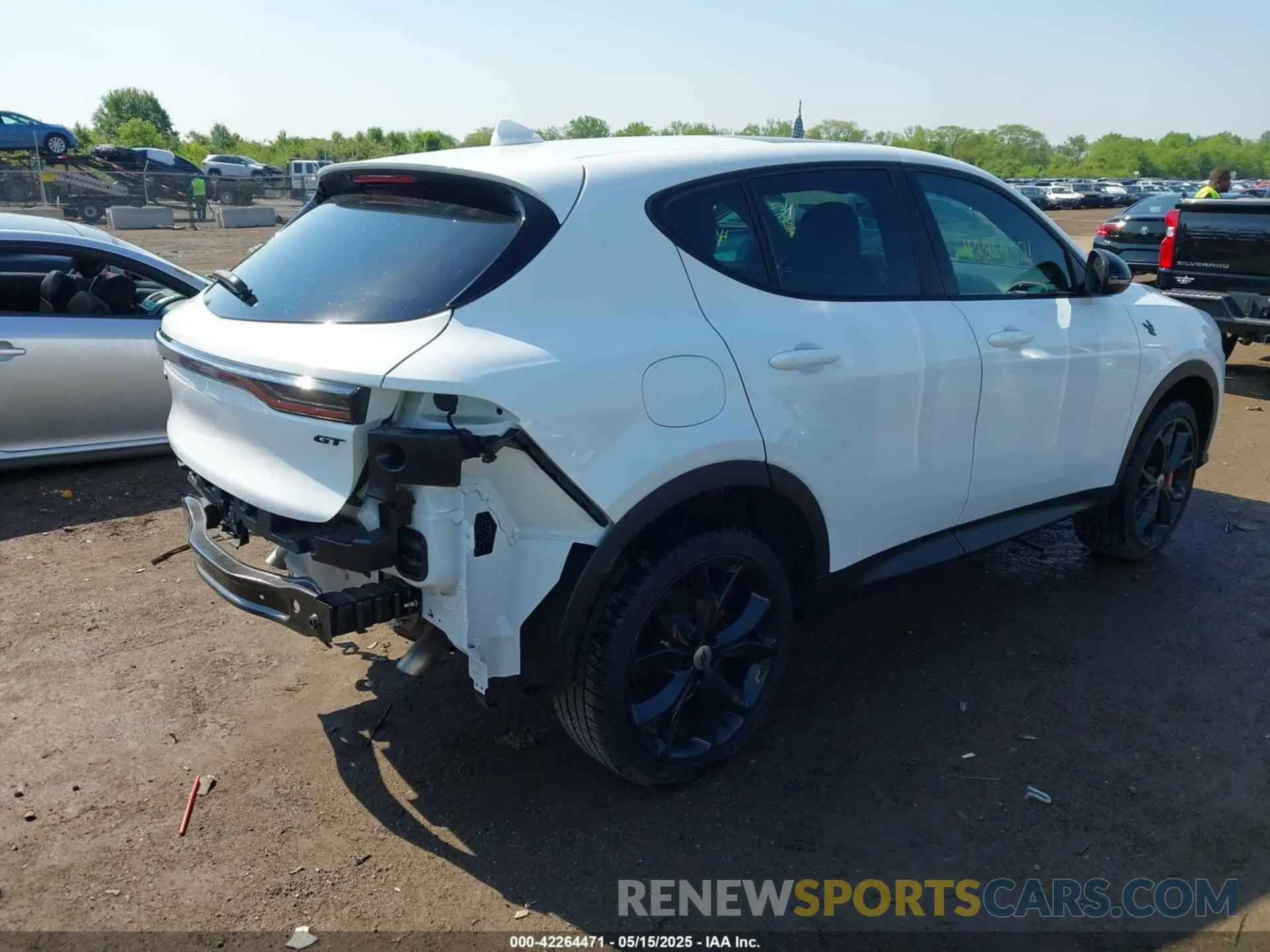 4 Photograph of a damaged car ZACNDFBN5P3A03901 DODGE HORNET 2023