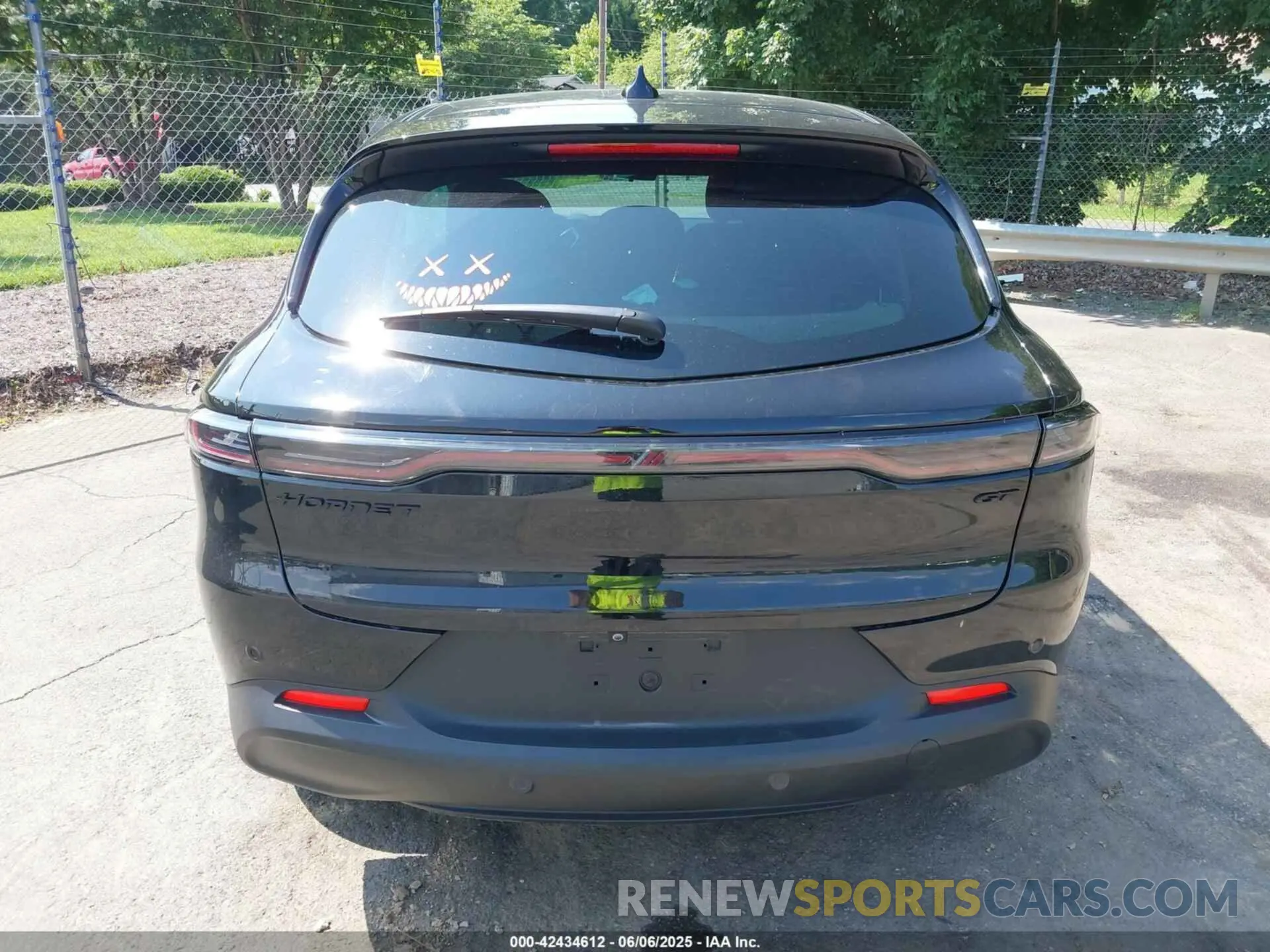 16 Photograph of a damaged car ZACNDFAN1R3A13510 DODGE HORNET 2024