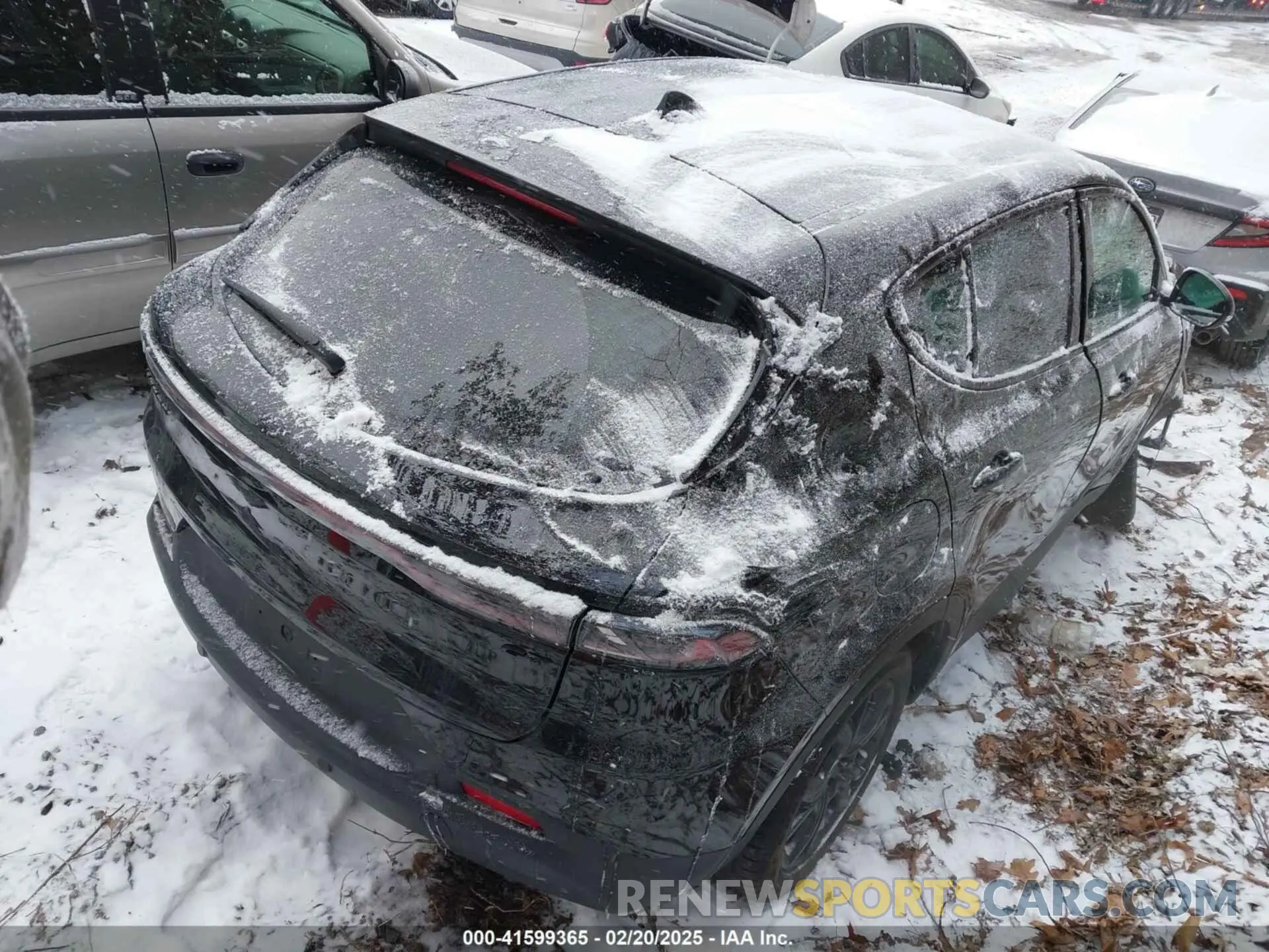 4 Photograph of a damaged car ZACNDFAN6R3A38323 DODGE HORNET 2024