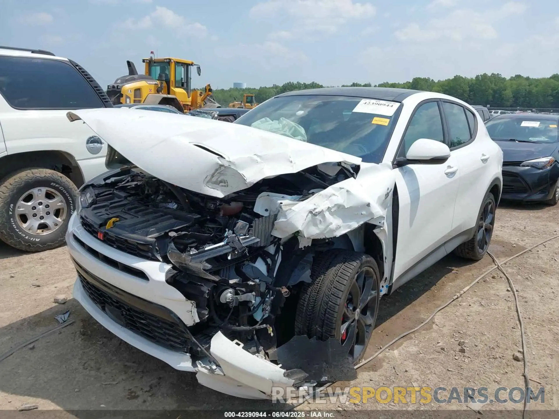 2 Photograph of a damaged car ZACNDFANXR3A36879 DODGE HORNET 2024