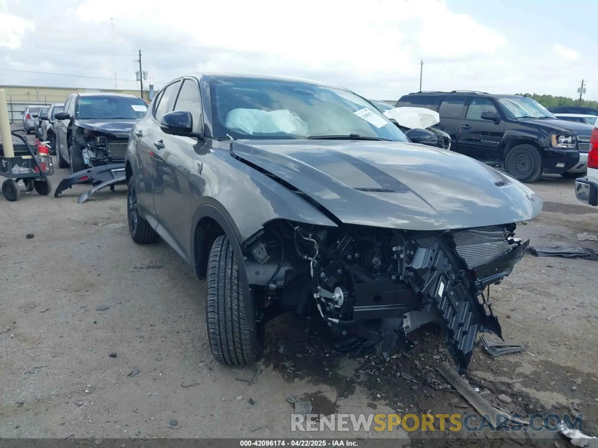 1 Photograph of a damaged car ZACNDFANXR3A37627 DODGE HORNET 2024
