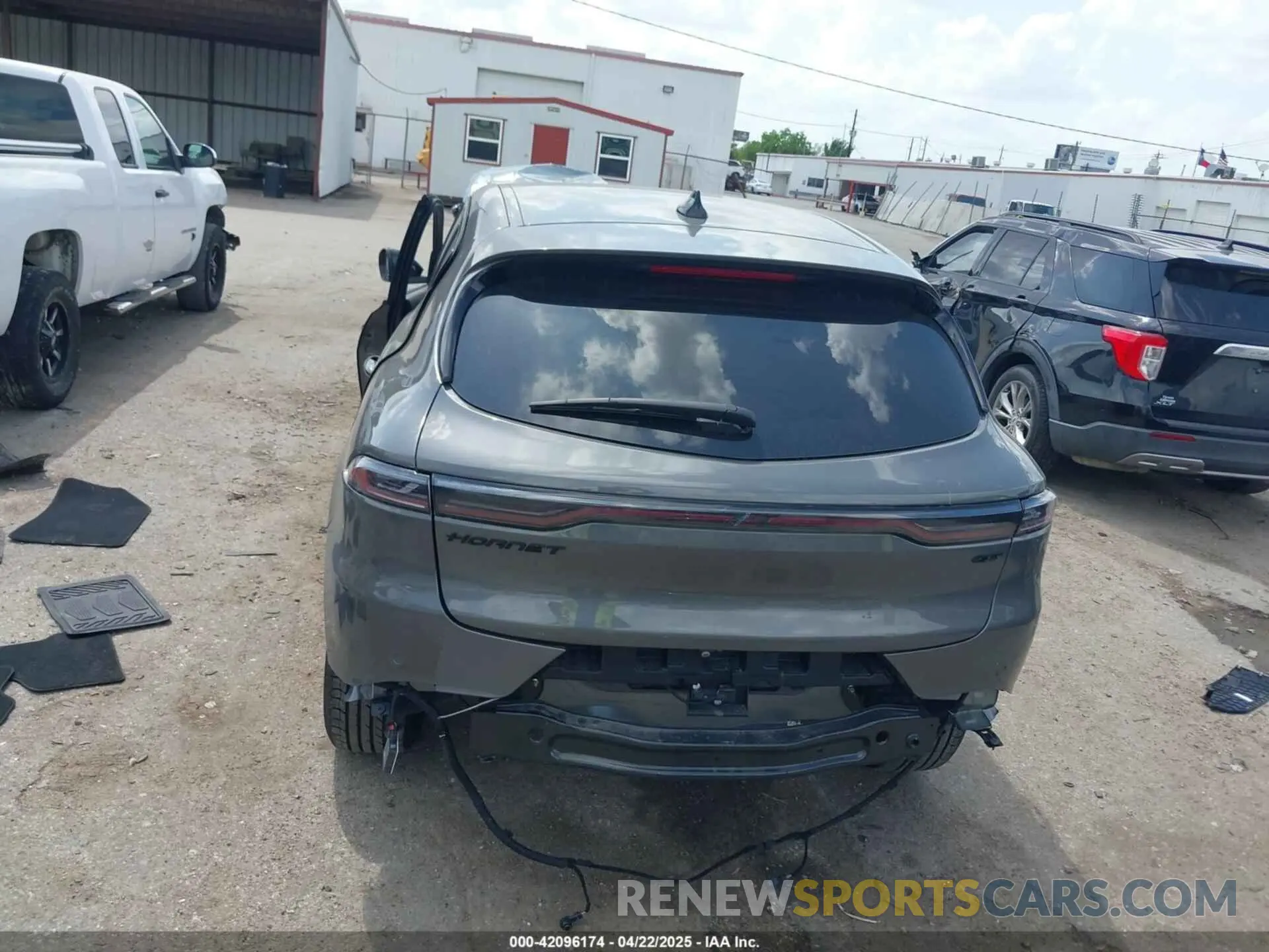 17 Photograph of a damaged car ZACNDFANXR3A37627 DODGE HORNET 2024