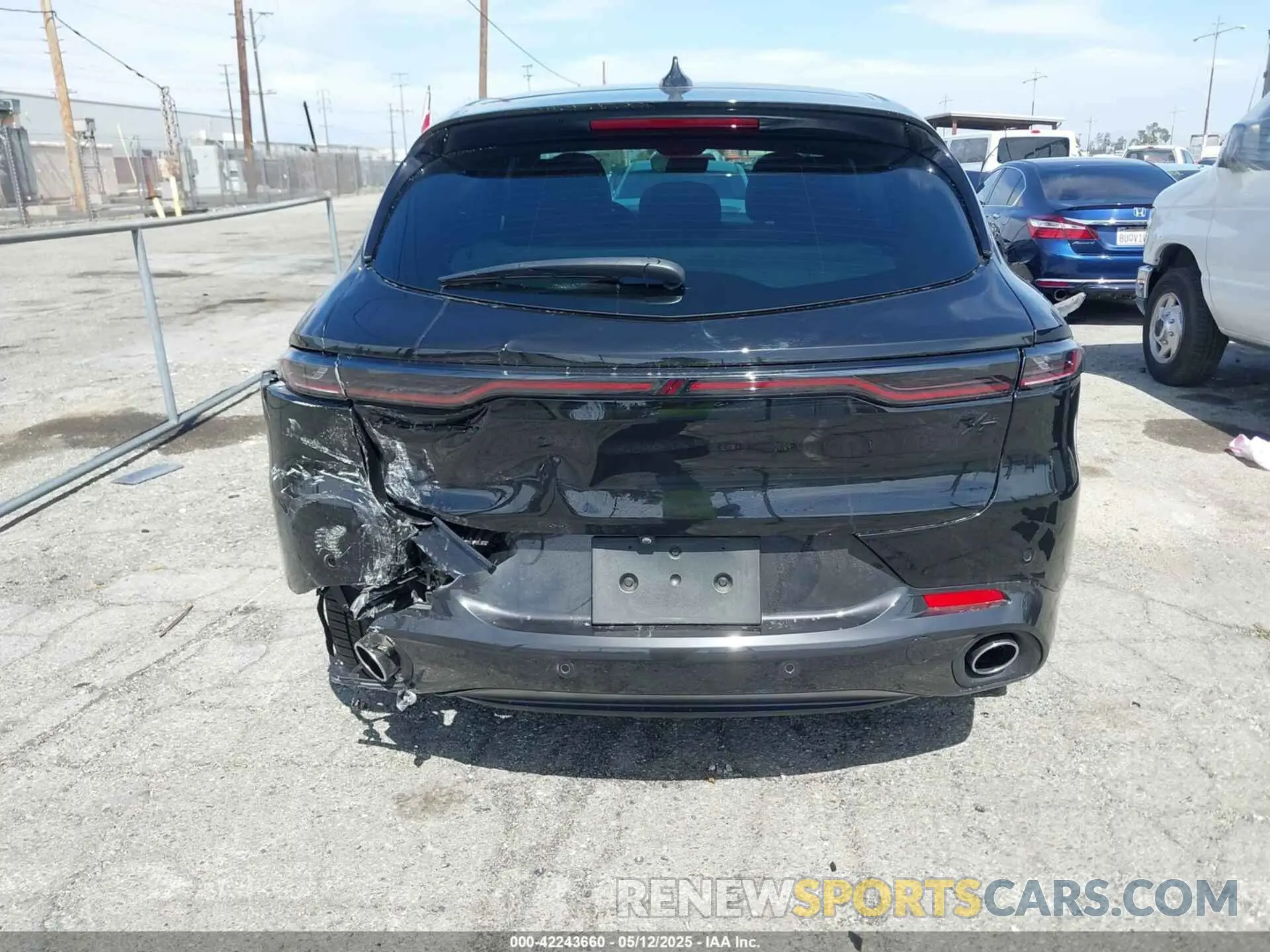 16 Photograph of a damaged car ZACPDFDW9R3A25210 DODGE HORNET 2024