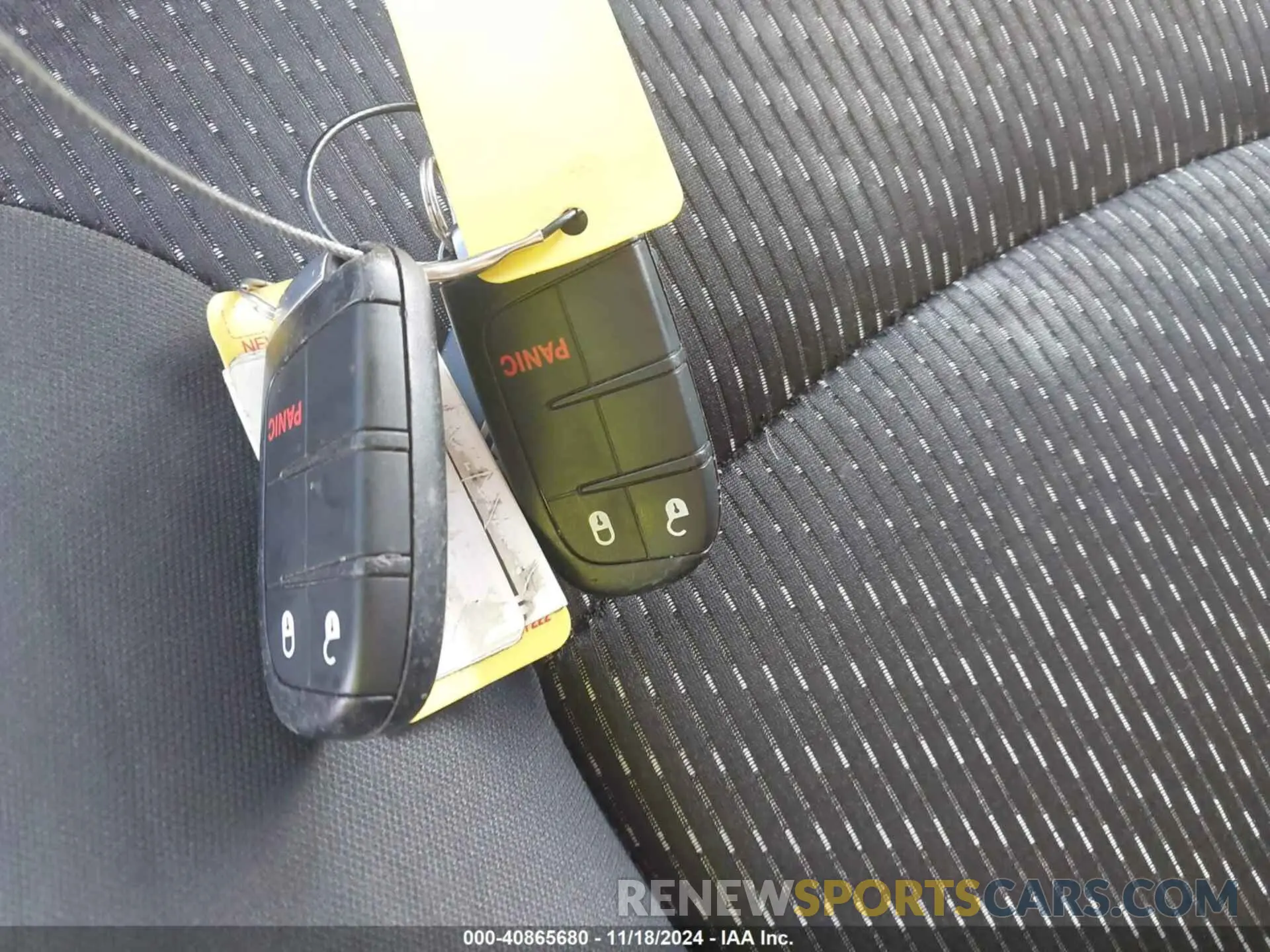 11 Photograph of a damaged car 3C4PDCBG6JT526376 DODGE JOURNEY 2018