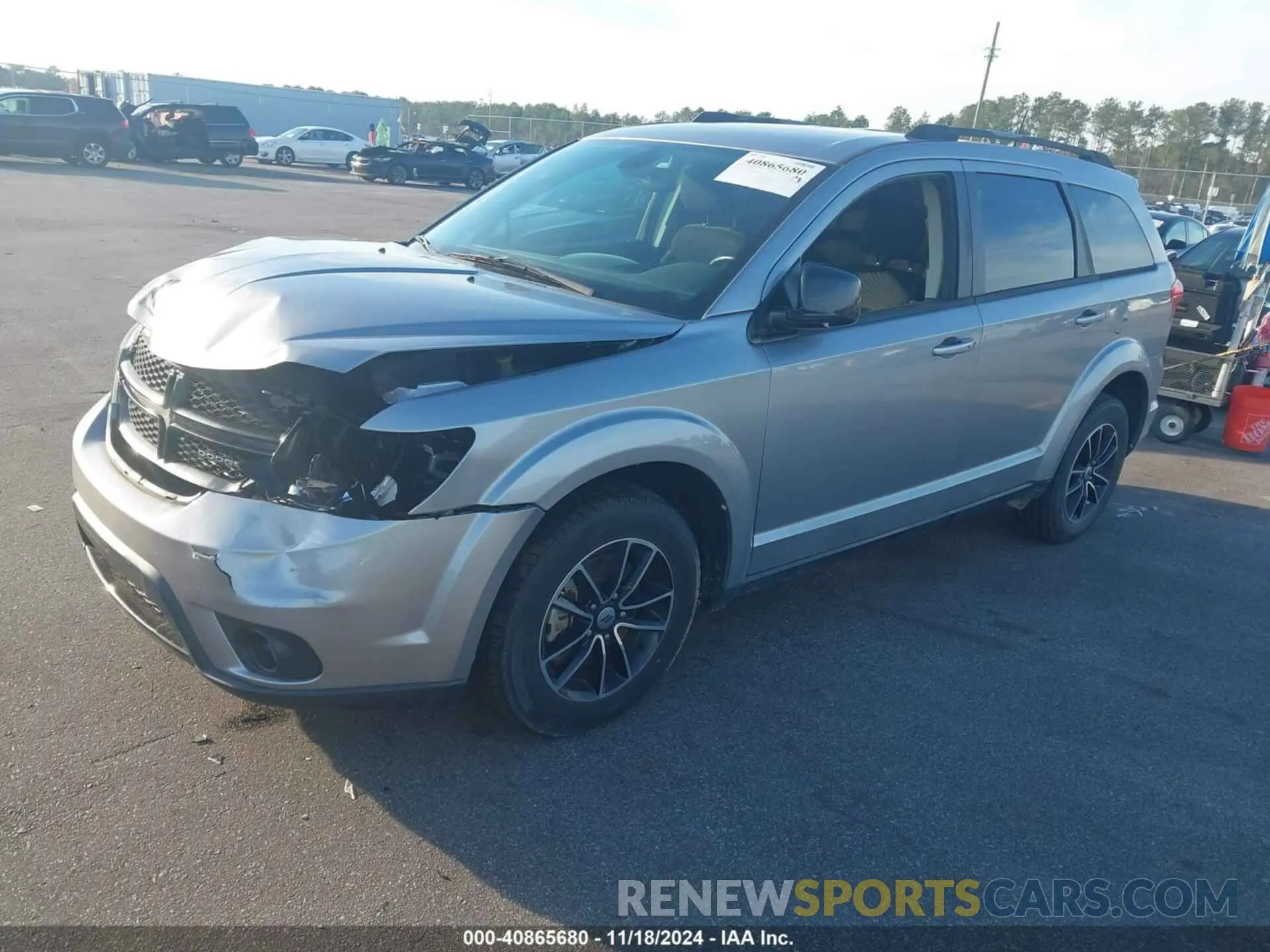 2 Photograph of a damaged car 3C4PDCBG6JT526376 DODGE JOURNEY 2018