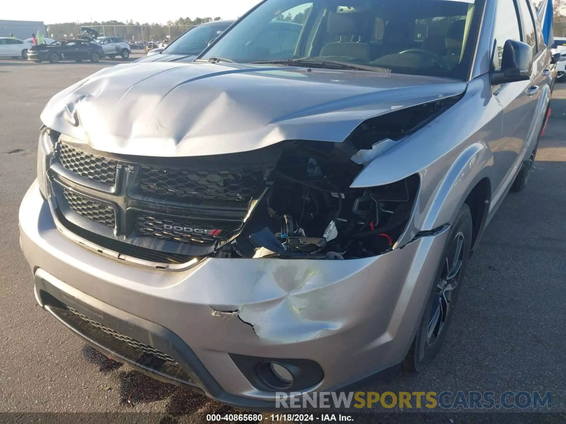 6 Photograph of a damaged car 3C4PDCBG6JT526376 DODGE JOURNEY 2018