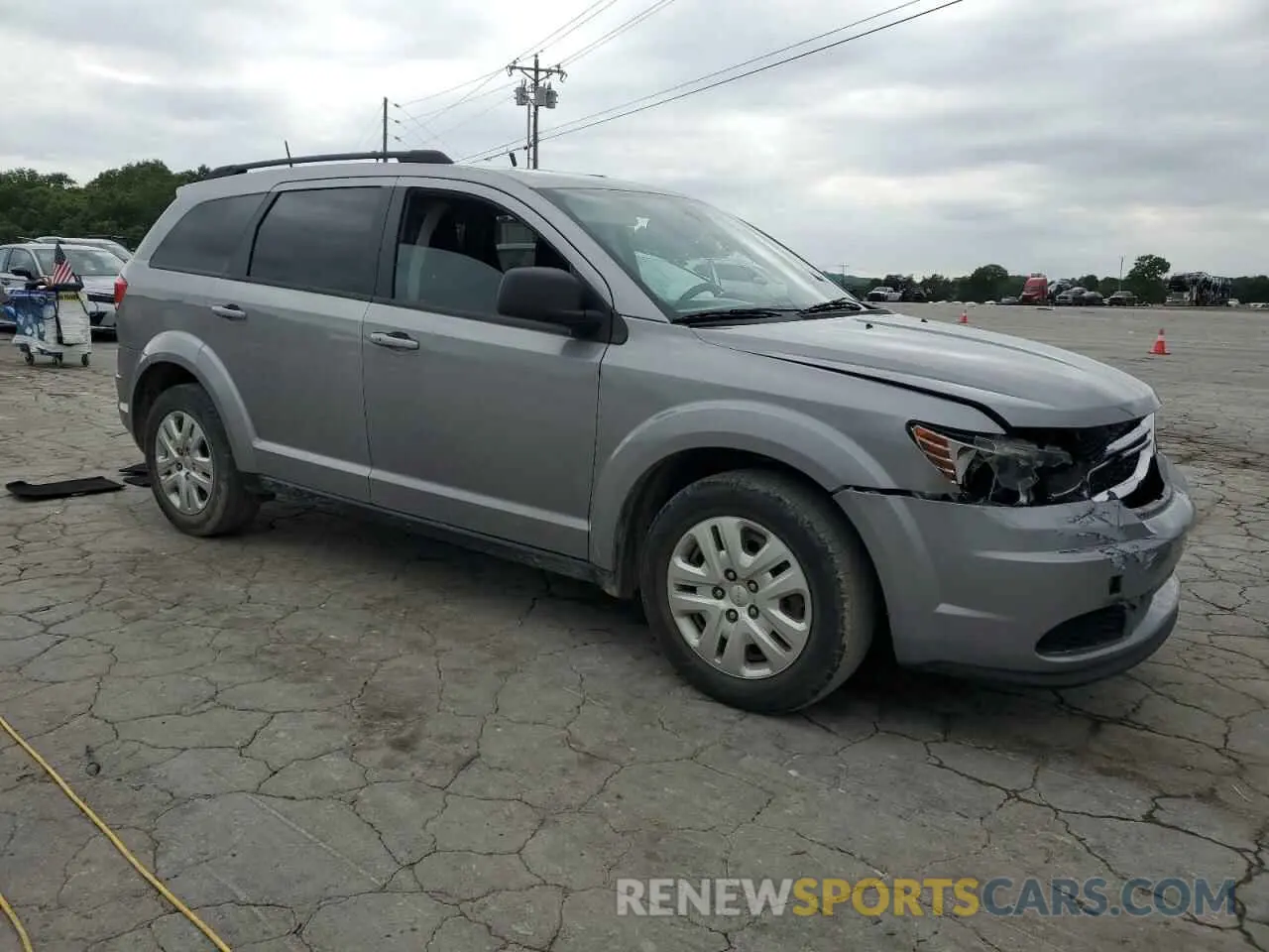 4 Photograph of a damaged car 3C4PDCAB1KT820727 DODGE JOURNEY 2019