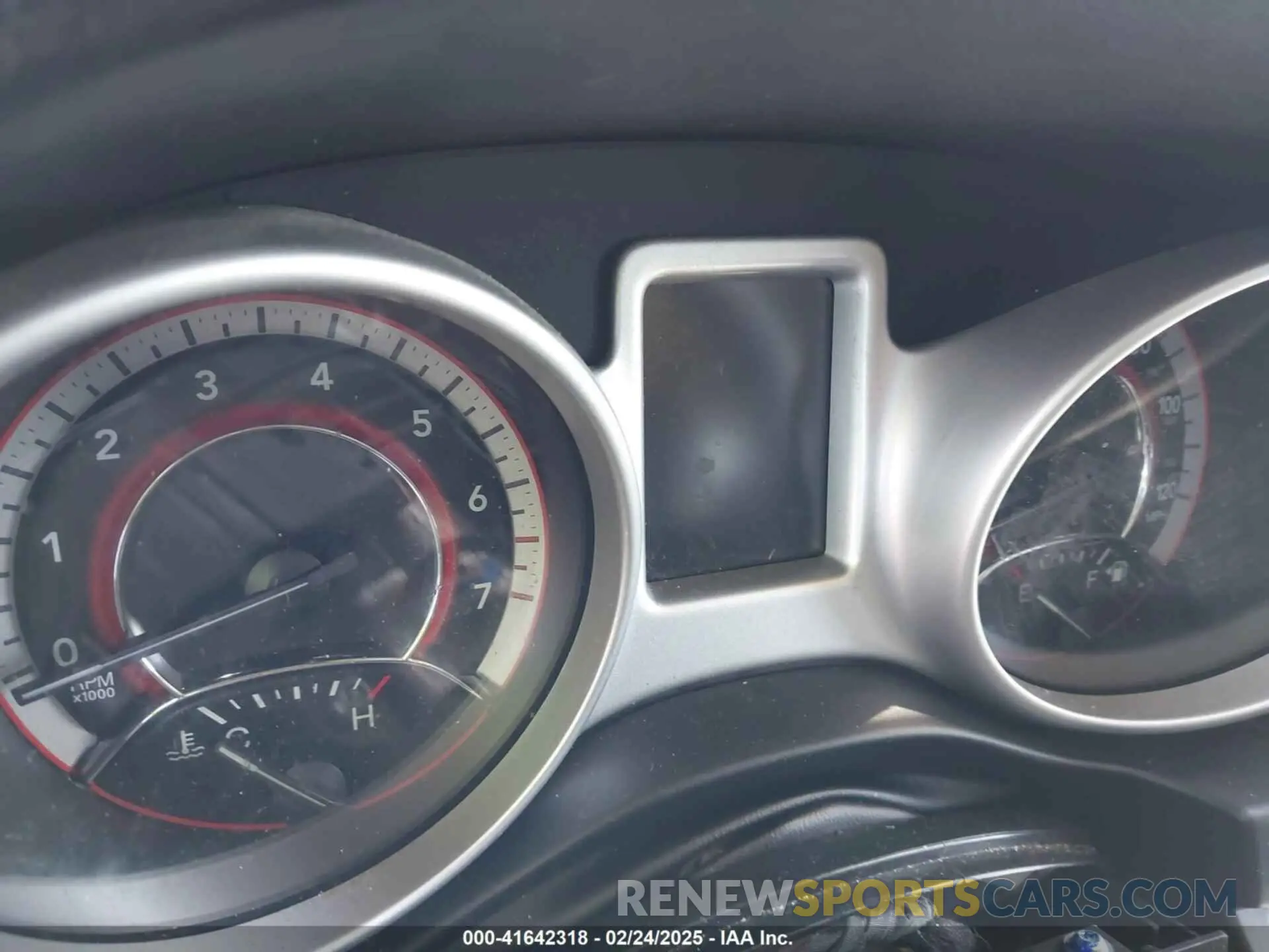 7 Photograph of a damaged car 3C4PDCAB1KT868065 DODGE JOURNEY 2019