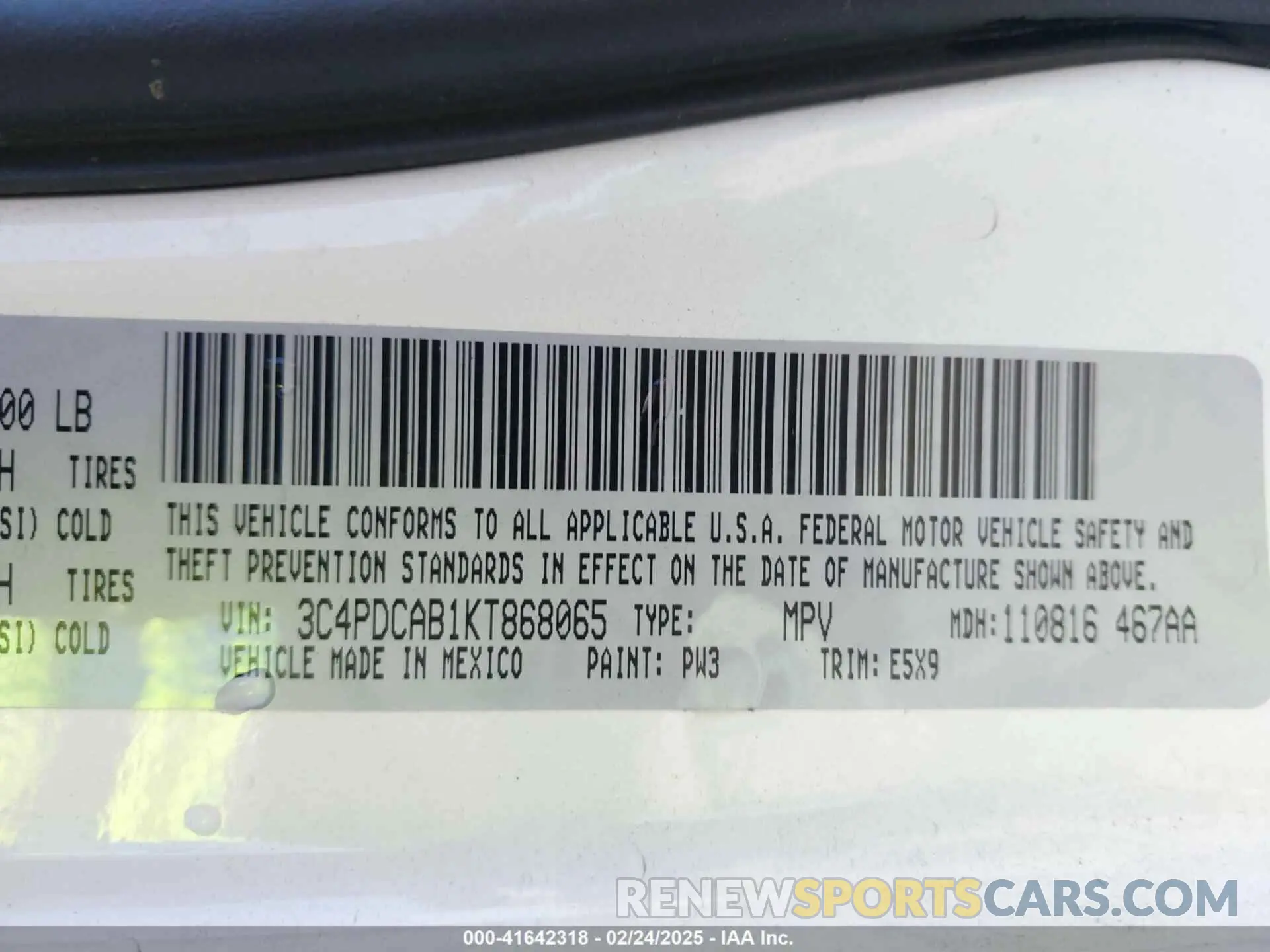 9 Photograph of a damaged car 3C4PDCAB1KT868065 DODGE JOURNEY 2019