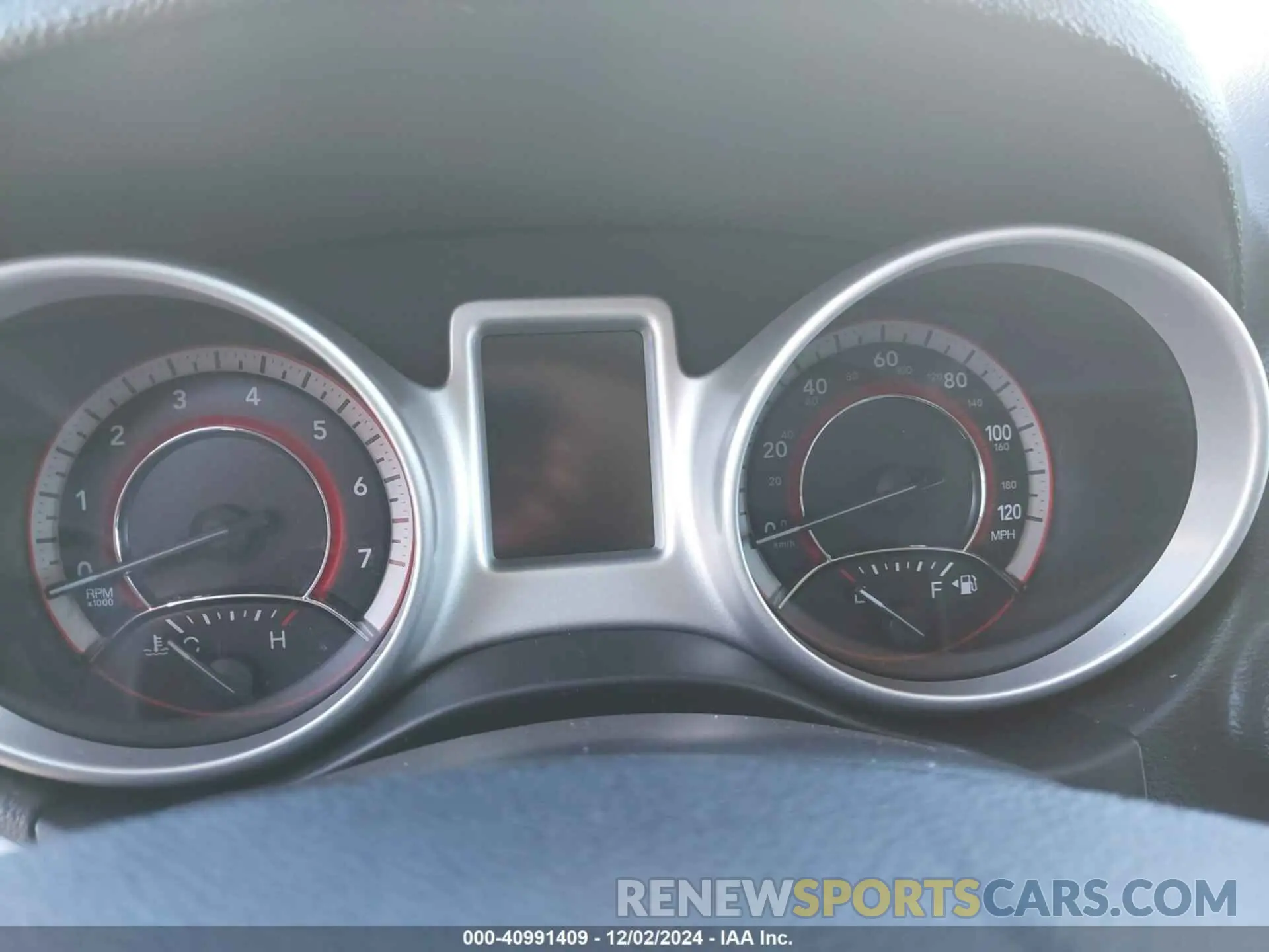 7 Photograph of a damaged car 3C4PDCAB2KT810207 DODGE JOURNEY 2019