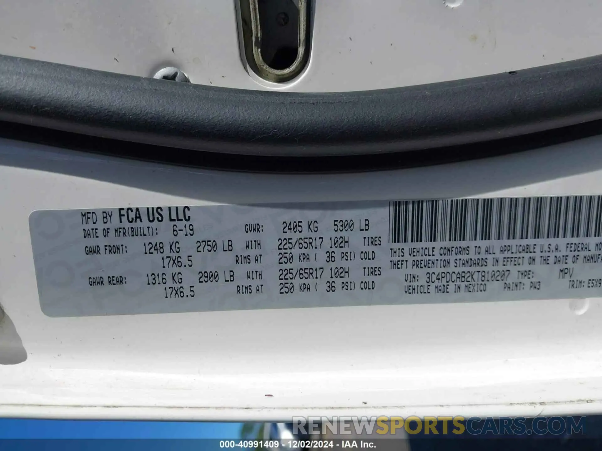 9 Photograph of a damaged car 3C4PDCAB2KT810207 DODGE JOURNEY 2019