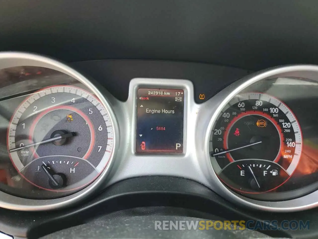 9 Photograph of a damaged car 3C4PDCAB2KT815648 DODGE JOURNEY 2019