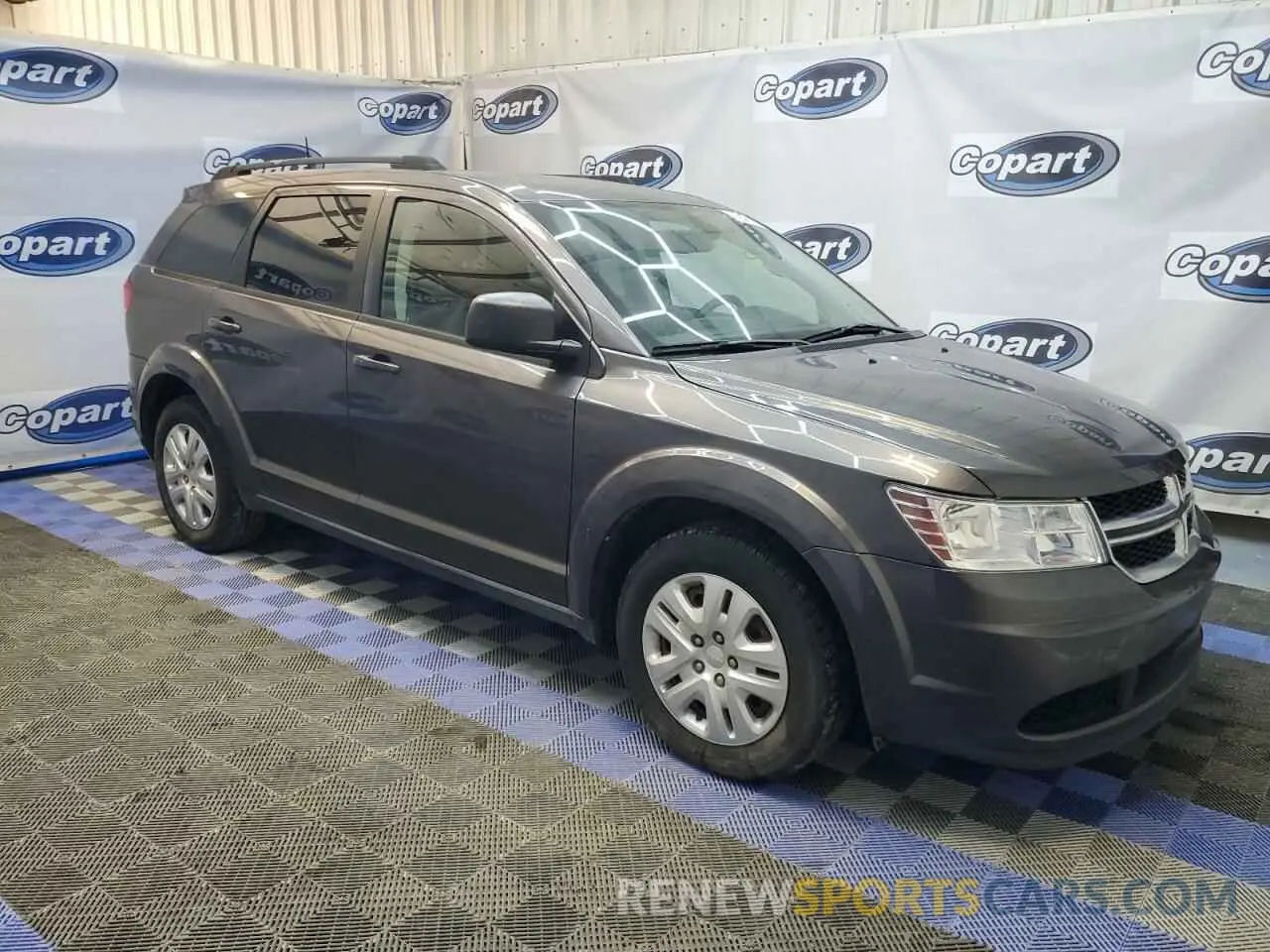 4 Photograph of a damaged car 3C4PDCAB2KT860170 DODGE JOURNEY 2019