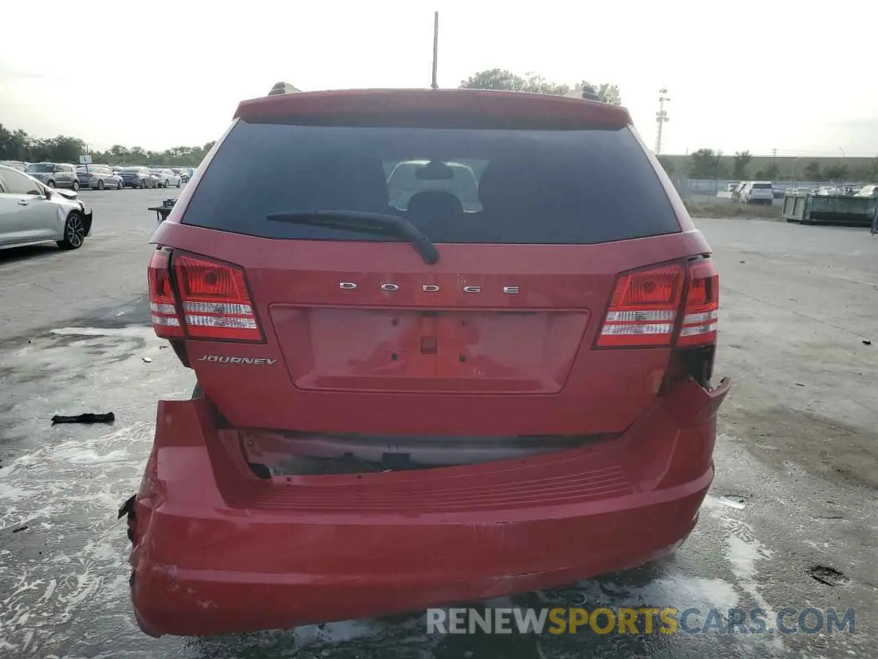 6 Photograph of a damaged car 3C4PDCAB3KT732245 DODGE JOURNEY 2019