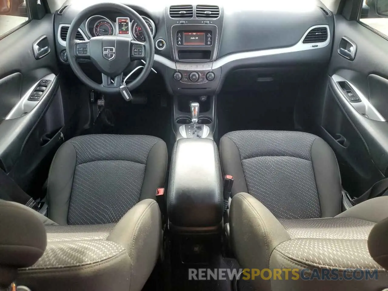 8 Photograph of a damaged car 3C4PDCAB3KT732245 DODGE JOURNEY 2019