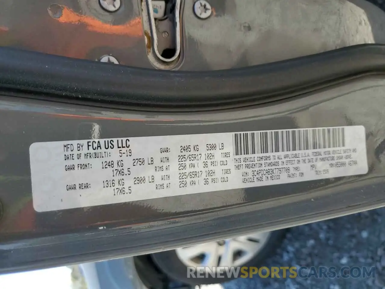 13 Photograph of a damaged car 3C4PDCAB3KT797709 DODGE JOURNEY 2019