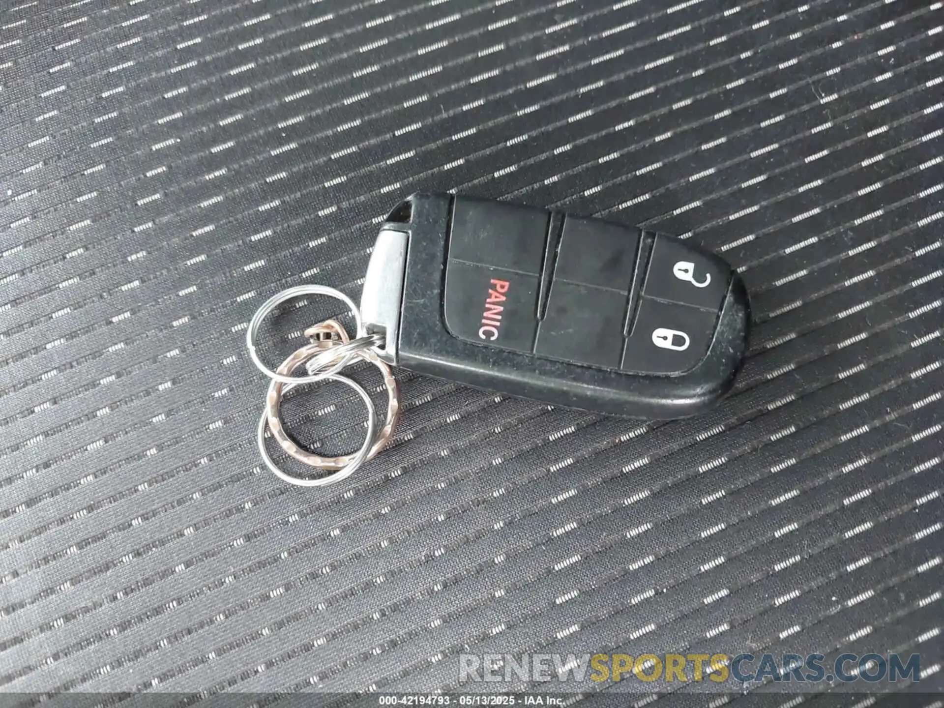 11 Photograph of a damaged car 3C4PDCAB3KT864437 DODGE JOURNEY 2019