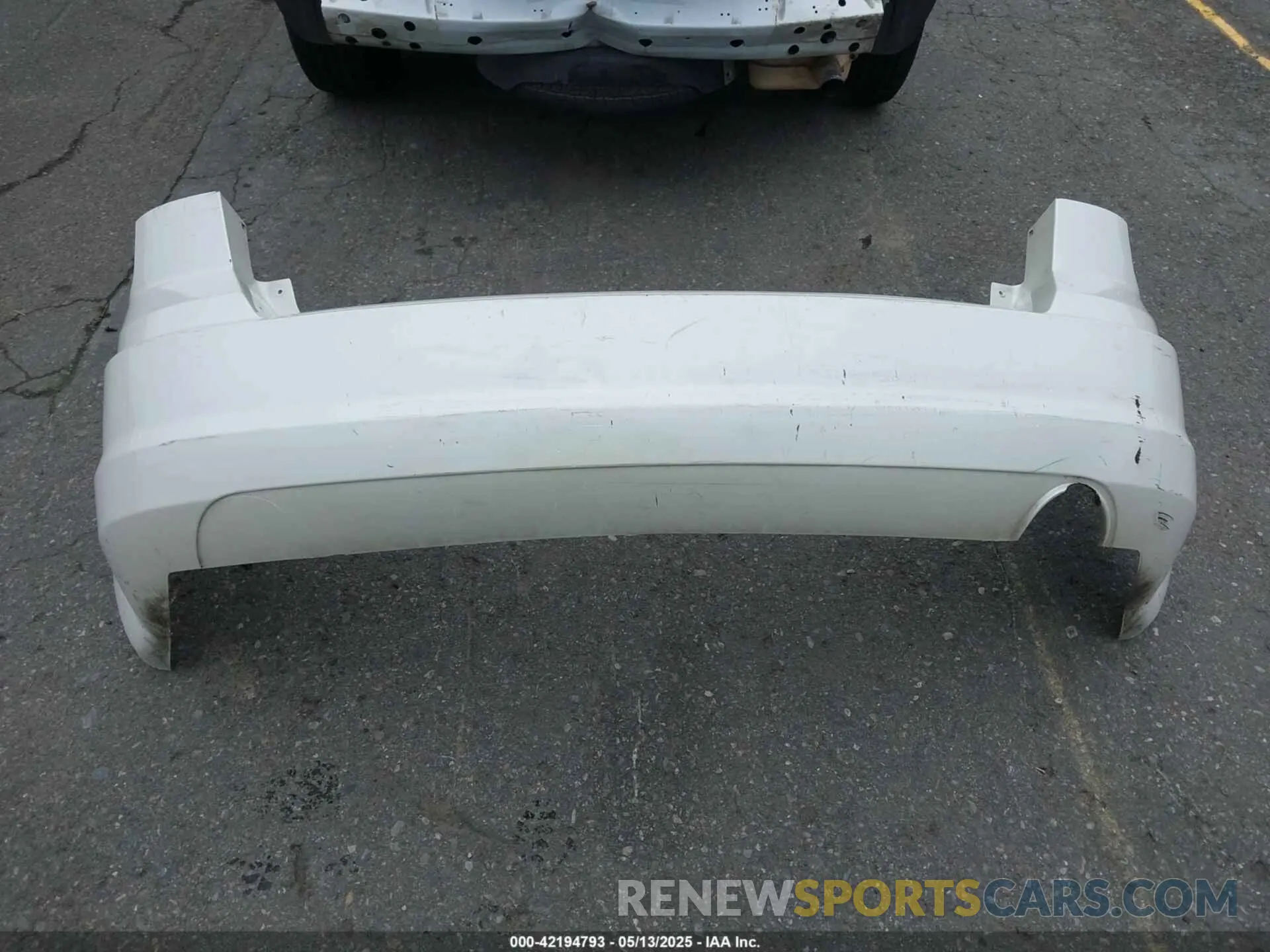 12 Photograph of a damaged car 3C4PDCAB3KT864437 DODGE JOURNEY 2019