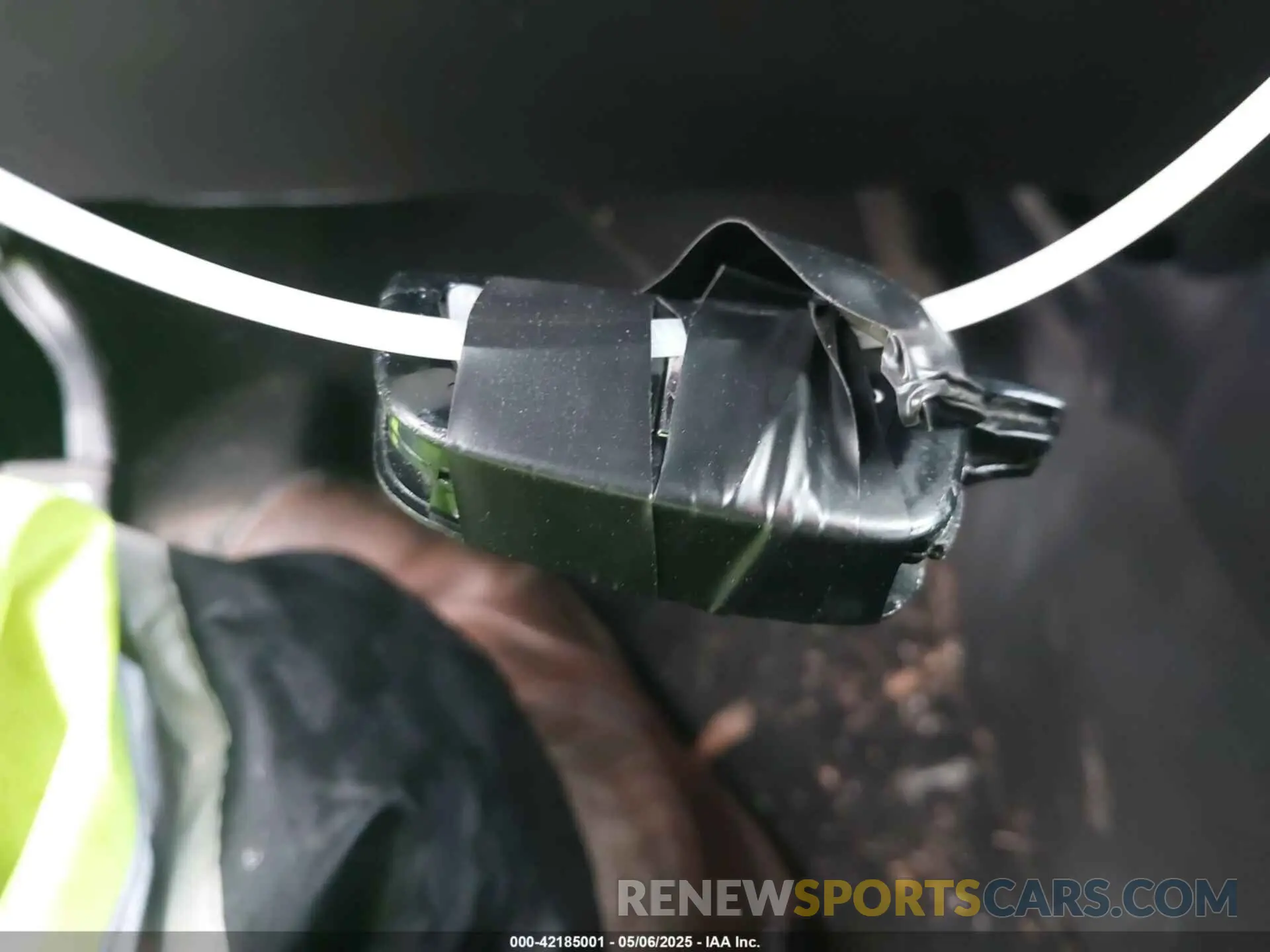11 Photograph of a damaged car 3C4PDCAB3KT868004 DODGE JOURNEY 2019