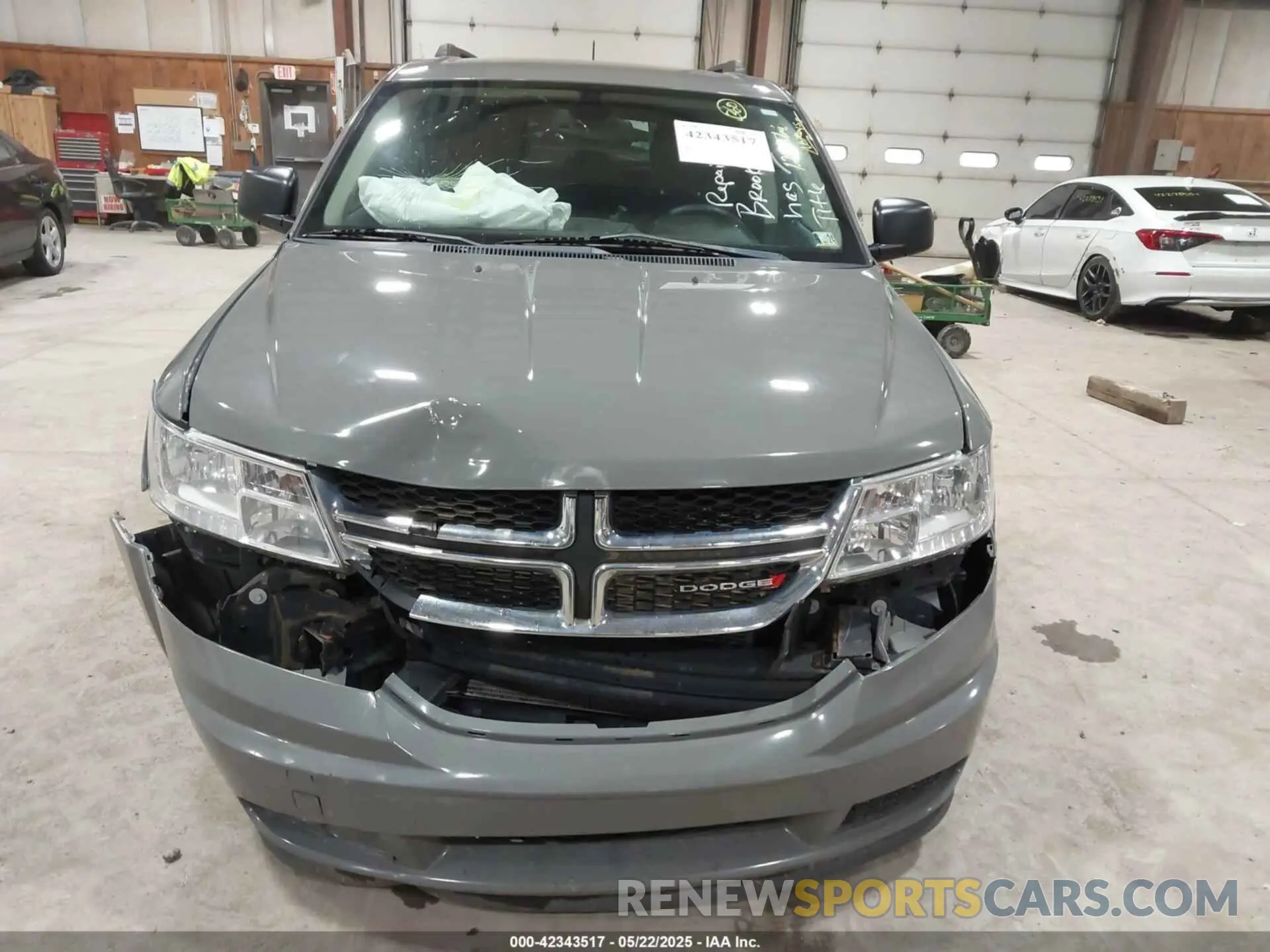 12 Photograph of a damaged car 3C4PDCAB3KT872327 DODGE JOURNEY 2019