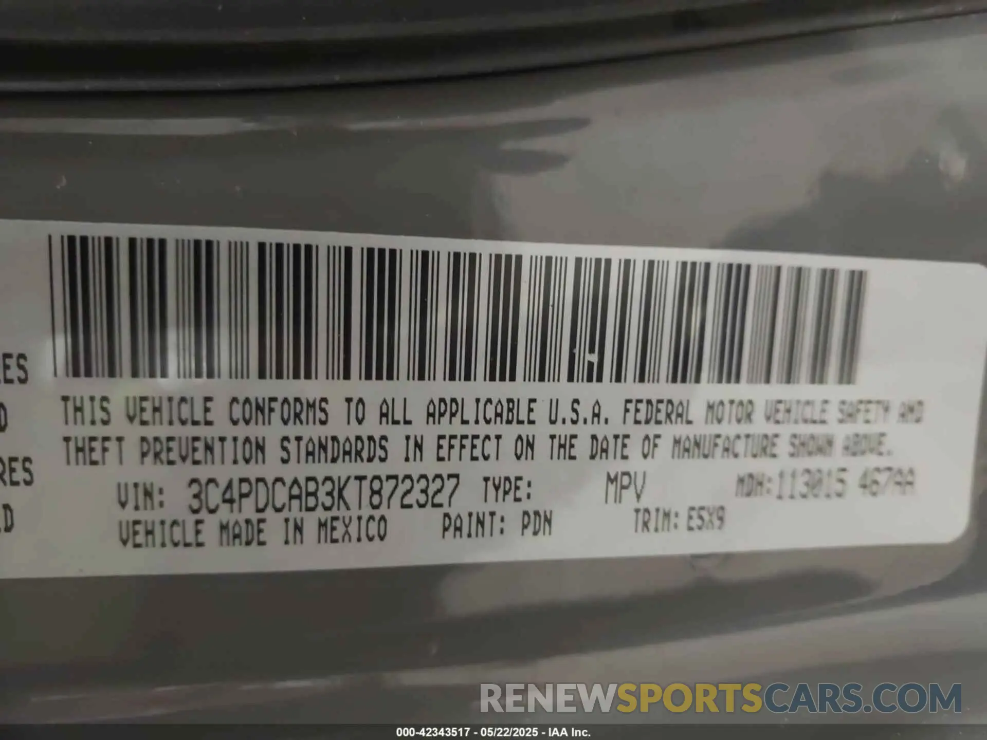 9 Photograph of a damaged car 3C4PDCAB3KT872327 DODGE JOURNEY 2019
