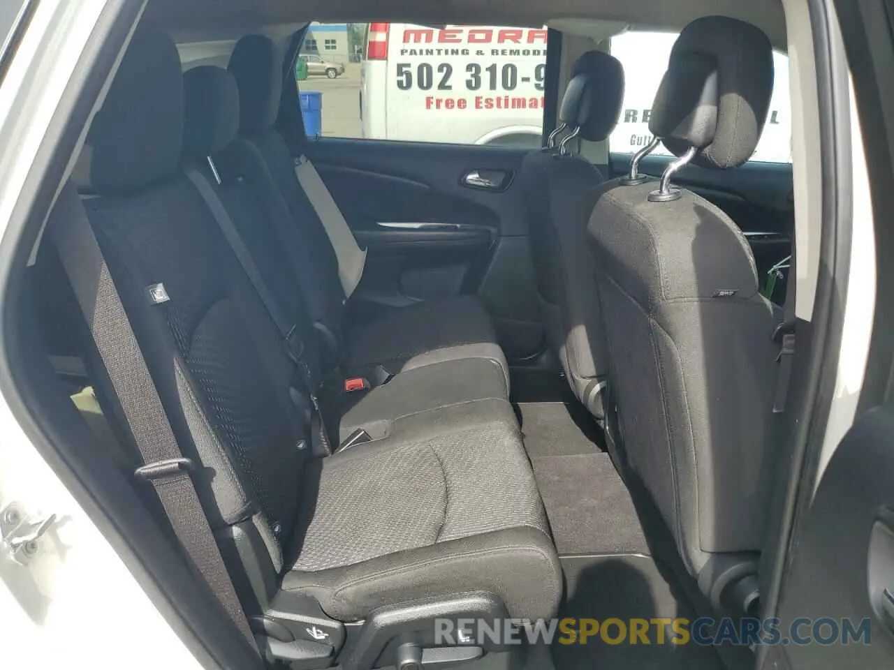 11 Photograph of a damaged car 3C4PDCAB4KT746719 DODGE JOURNEY 2019