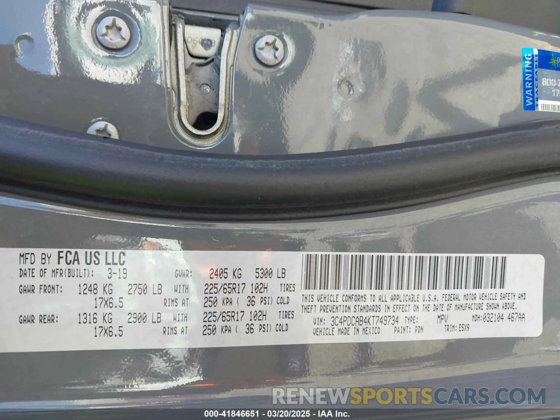 9 Photograph of a damaged car 3C4PDCAB4KT749734 DODGE JOURNEY 2019