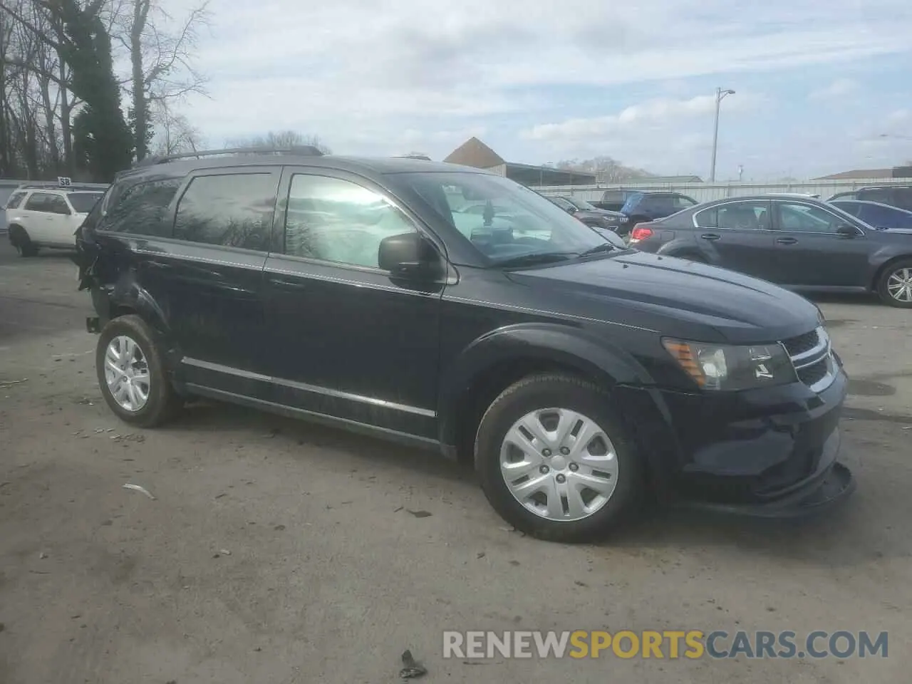 4 Photograph of a damaged car 3C4PDCAB4KT864575 DODGE JOURNEY 2019