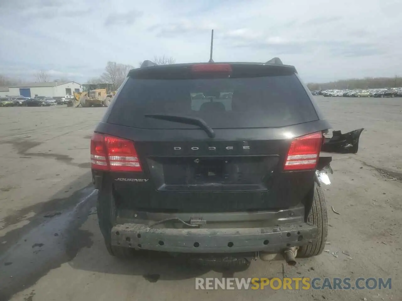 6 Photograph of a damaged car 3C4PDCAB4KT864575 DODGE JOURNEY 2019