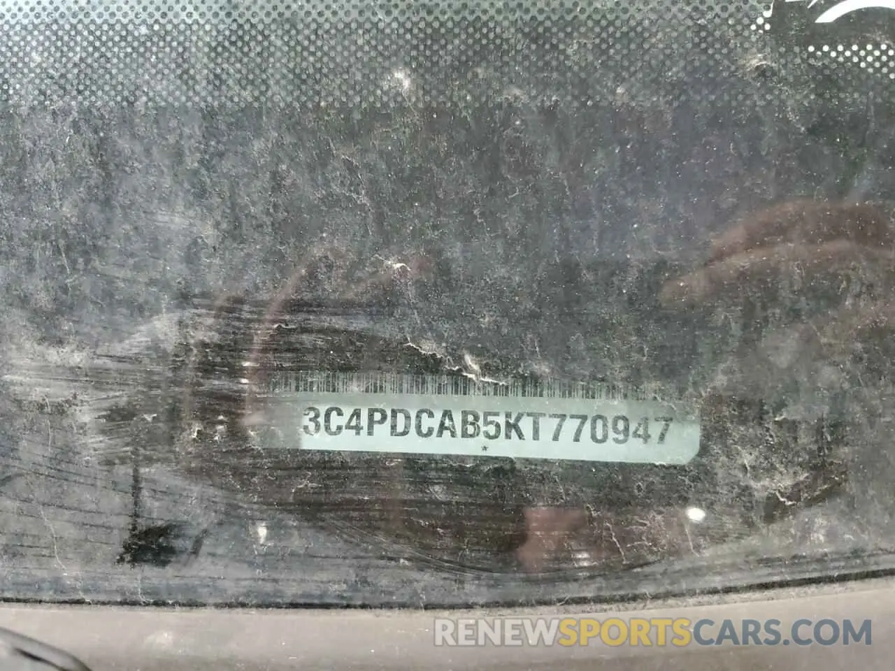 14 Photograph of a damaged car 3C4PDCAB5KT770947 DODGE JOURNEY 2019