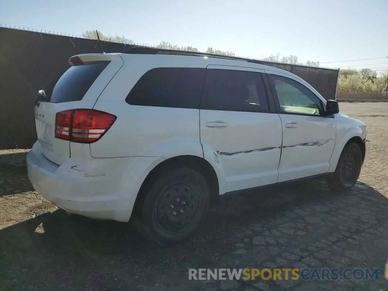 3 Photograph of a damaged car 3C4PDCAB5KT867937 DODGE JOURNEY 2019