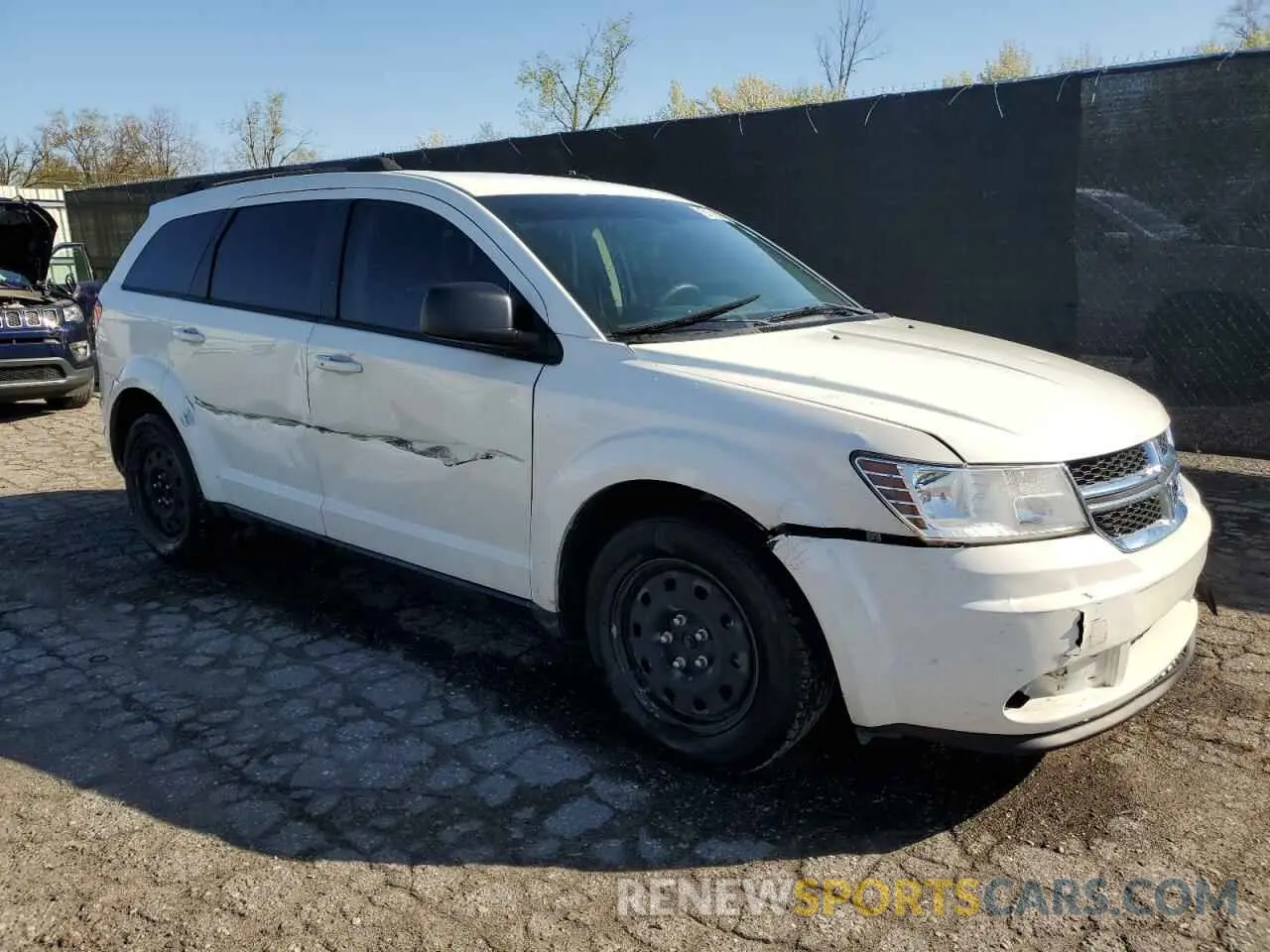 4 Photograph of a damaged car 3C4PDCAB5KT867937 DODGE JOURNEY 2019