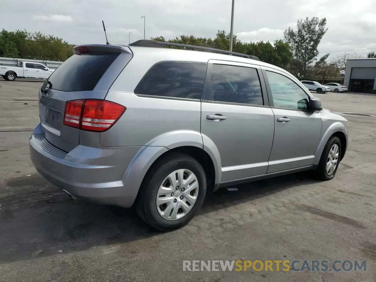 3 Photograph of a damaged car 3C4PDCAB6KT737942 DODGE JOURNEY 2019