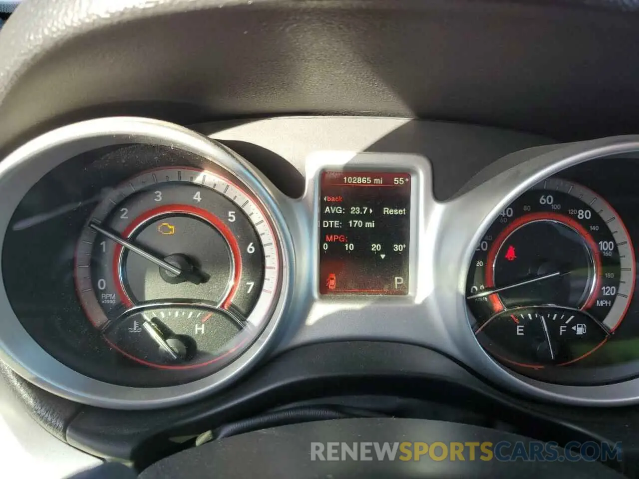 9 Photograph of a damaged car 3C4PDCAB6KT797705 DODGE JOURNEY 2019