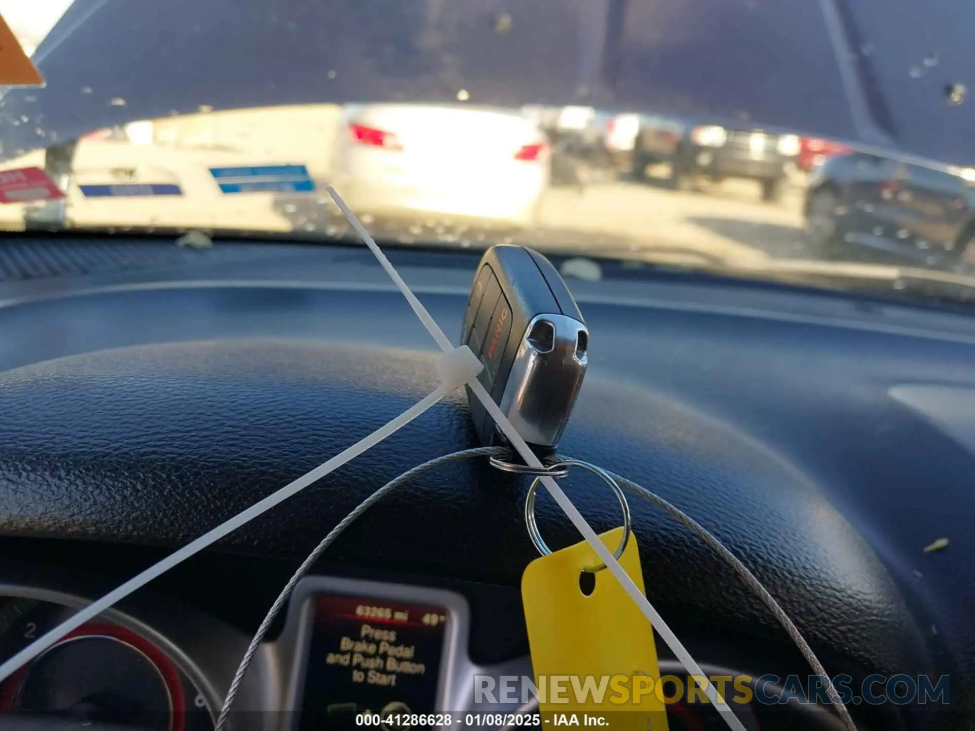 11 Photograph of a damaged car 3C4PDCAB6KT868319 DODGE JOURNEY 2019