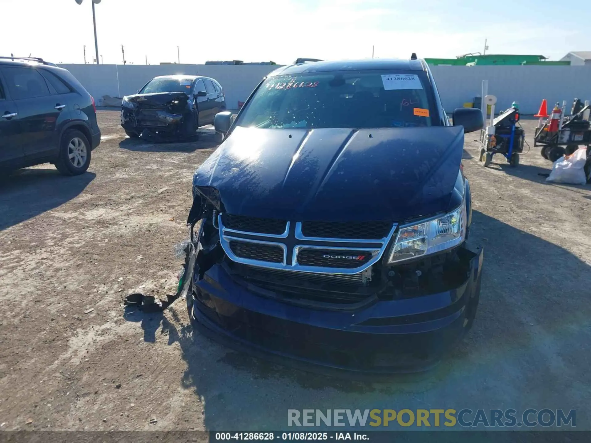 12 Photograph of a damaged car 3C4PDCAB6KT868319 DODGE JOURNEY 2019