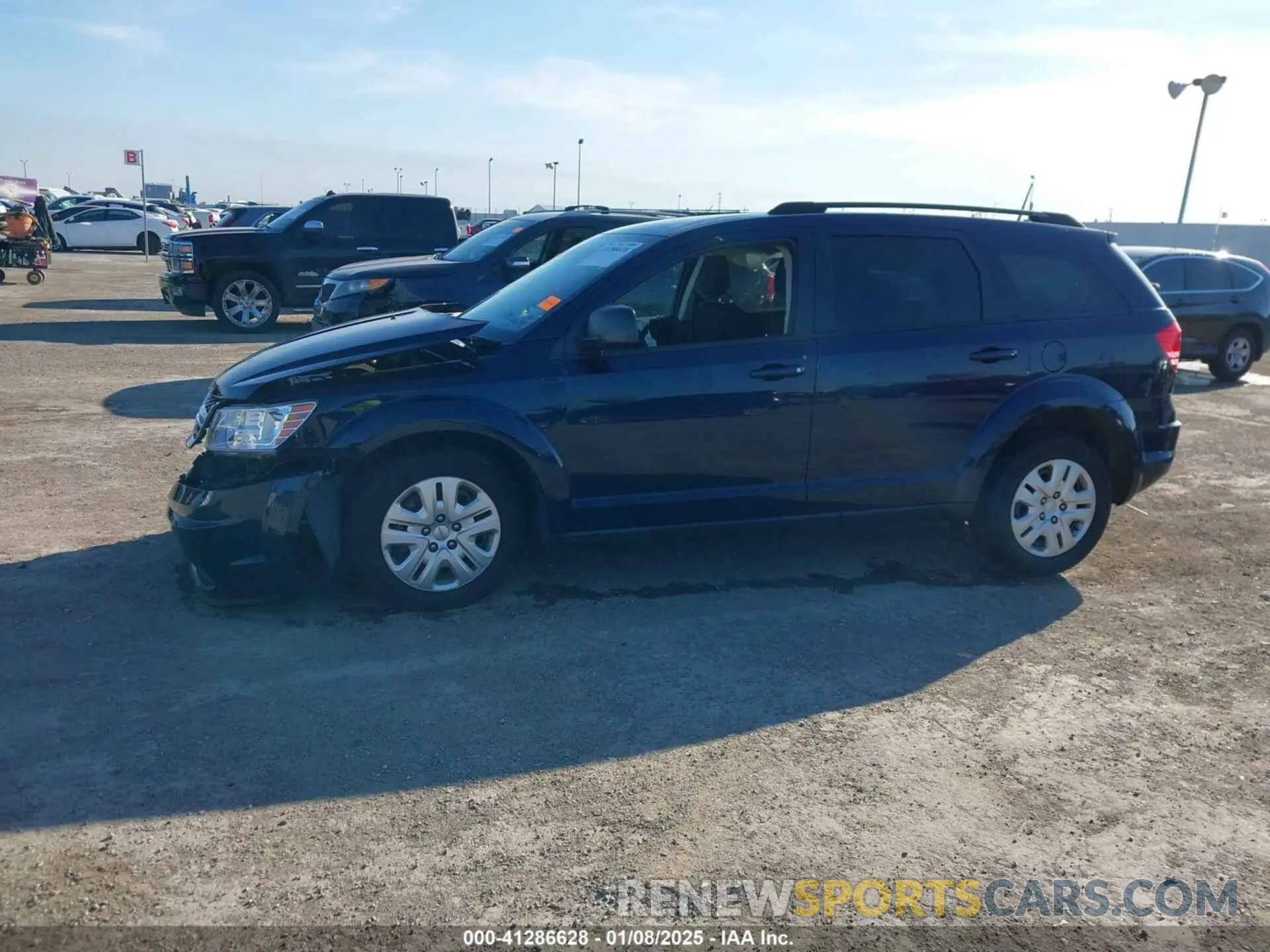 14 Photograph of a damaged car 3C4PDCAB6KT868319 DODGE JOURNEY 2019