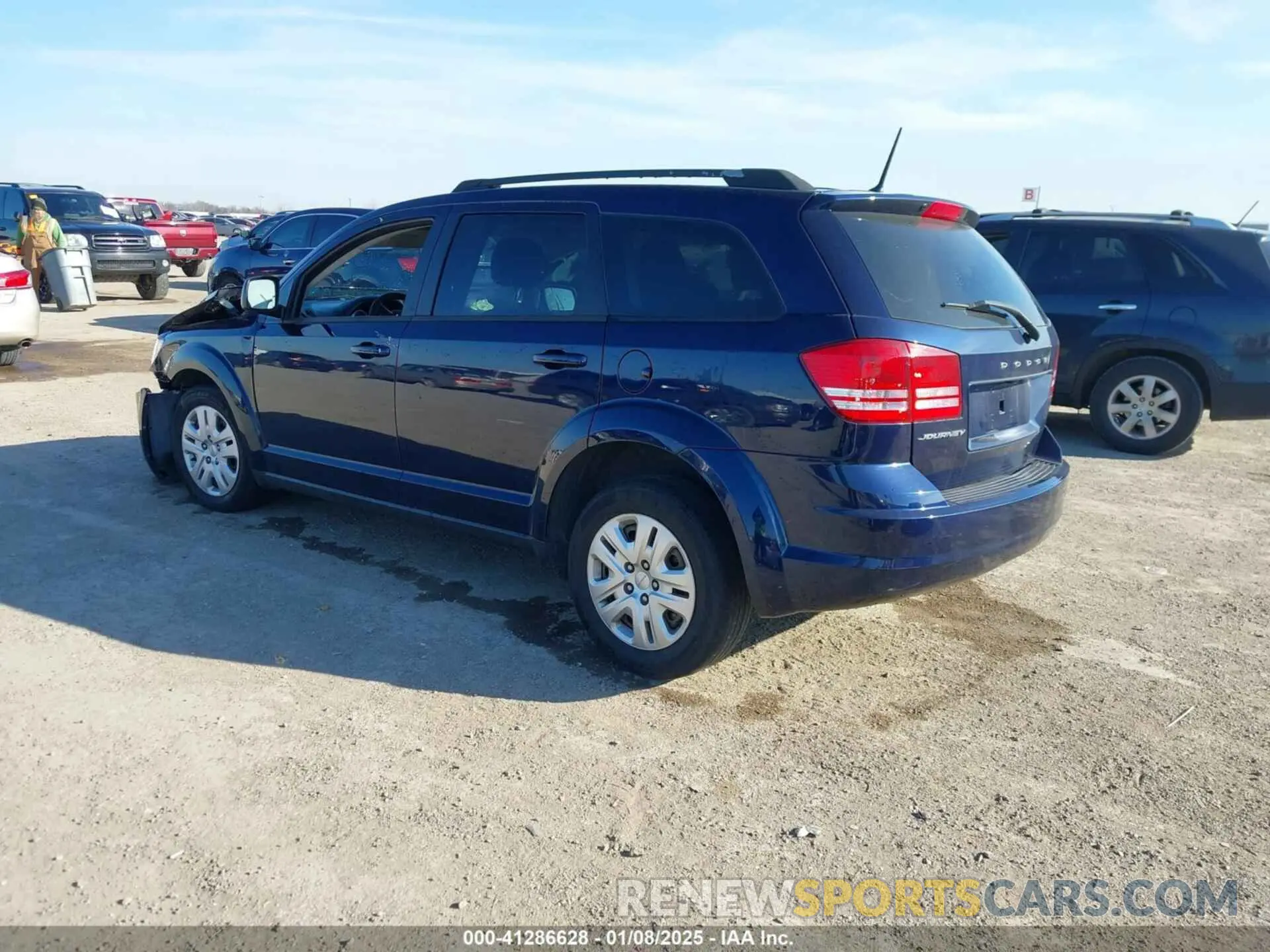 3 Photograph of a damaged car 3C4PDCAB6KT868319 DODGE JOURNEY 2019