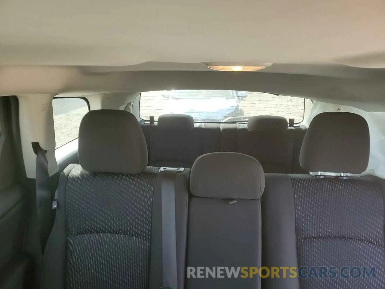 10 Photograph of a damaged car 3C4PDCAB7KT744298 DODGE JOURNEY 2019