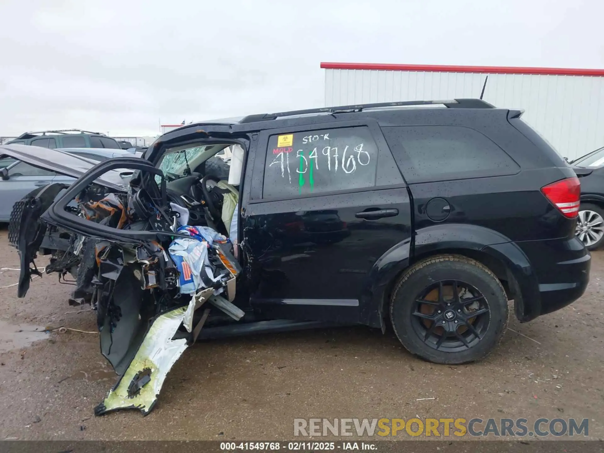 13 Photograph of a damaged car 3C4PDCAB7KT868541 DODGE JOURNEY 2019